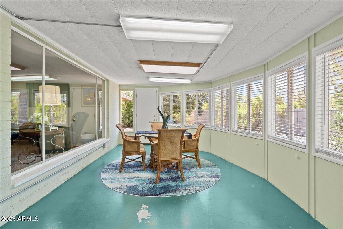 7039 E LARKSPUR Drive