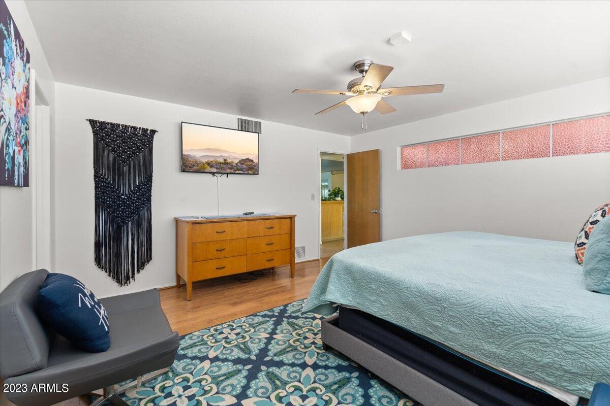 7039 E LARKSPUR Drive