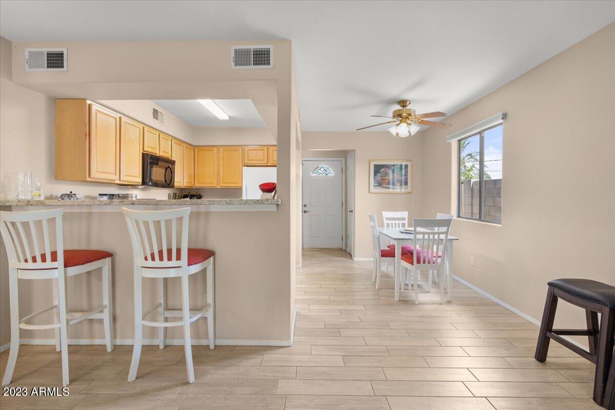 7039 E LARKSPUR Drive