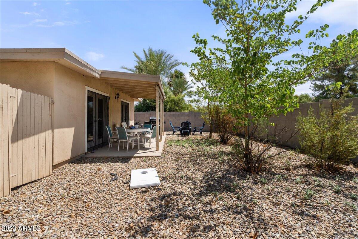 7039 E LARKSPUR Drive