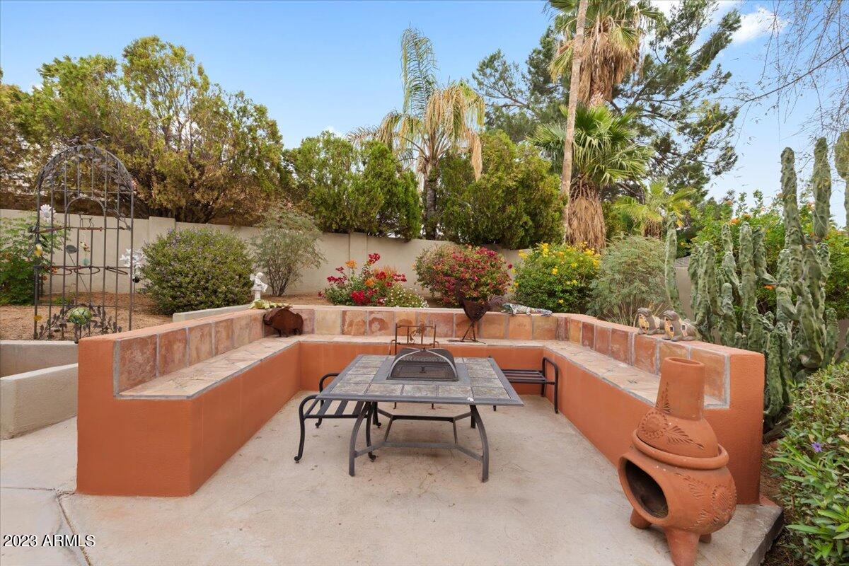 6212 E LE MARCHE Avenue
