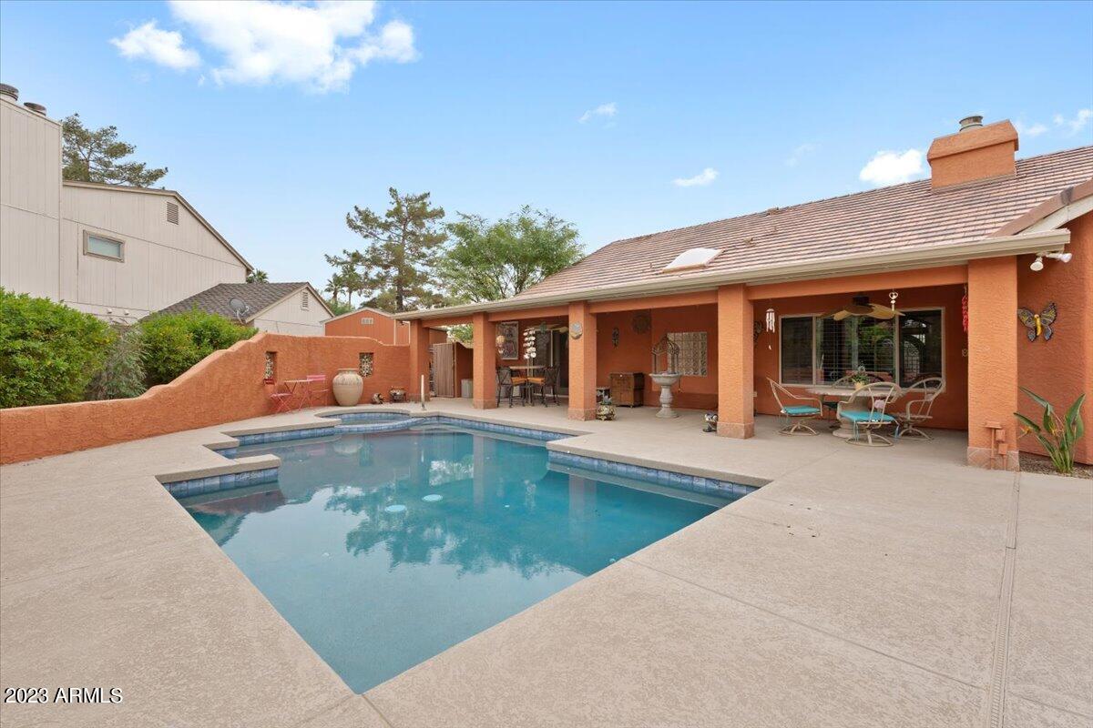 6212 E LE MARCHE Avenue