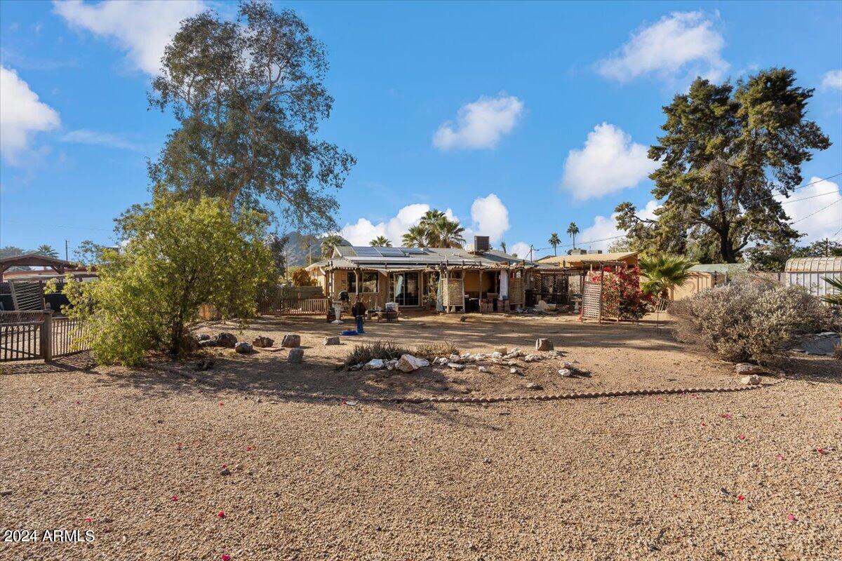 2222 E SYLVIA Street
