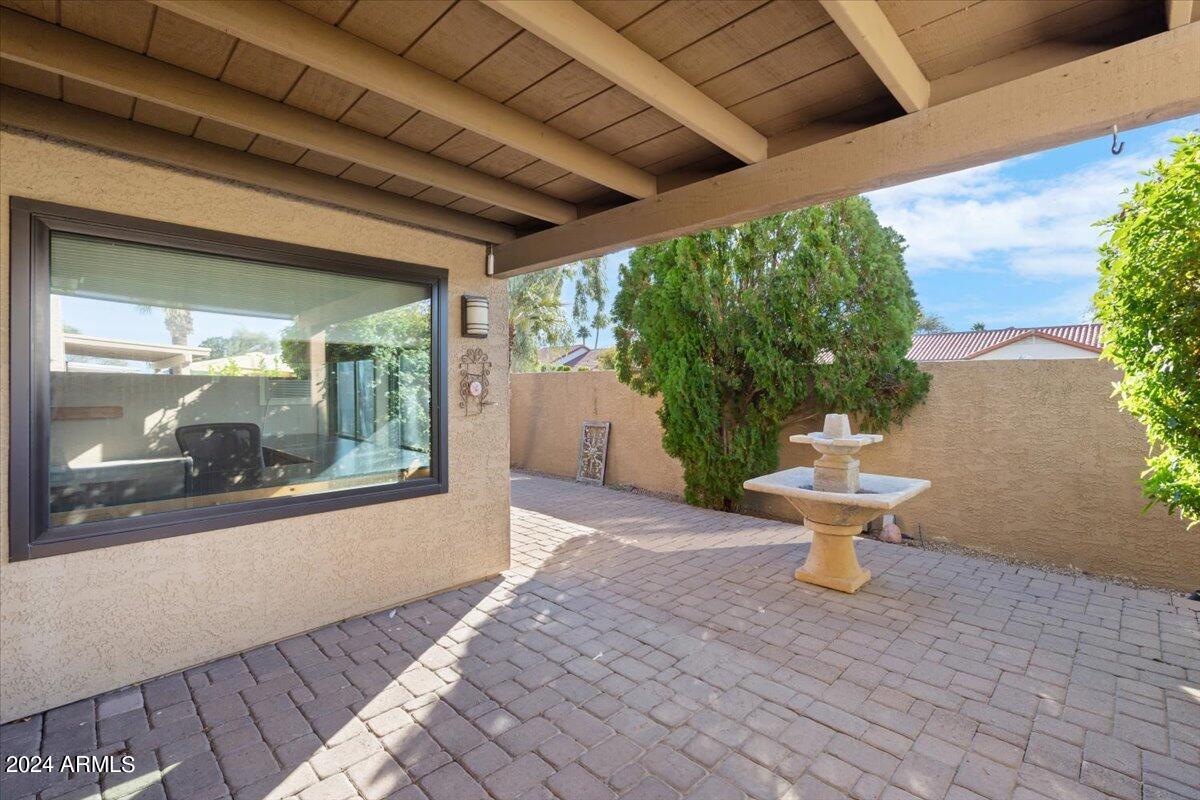 10463 E FANFOL Lane