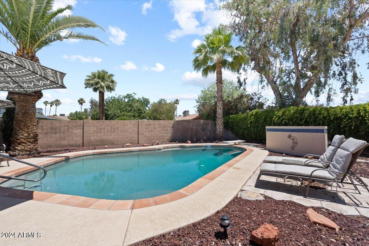 4839 E CROCUS Drive