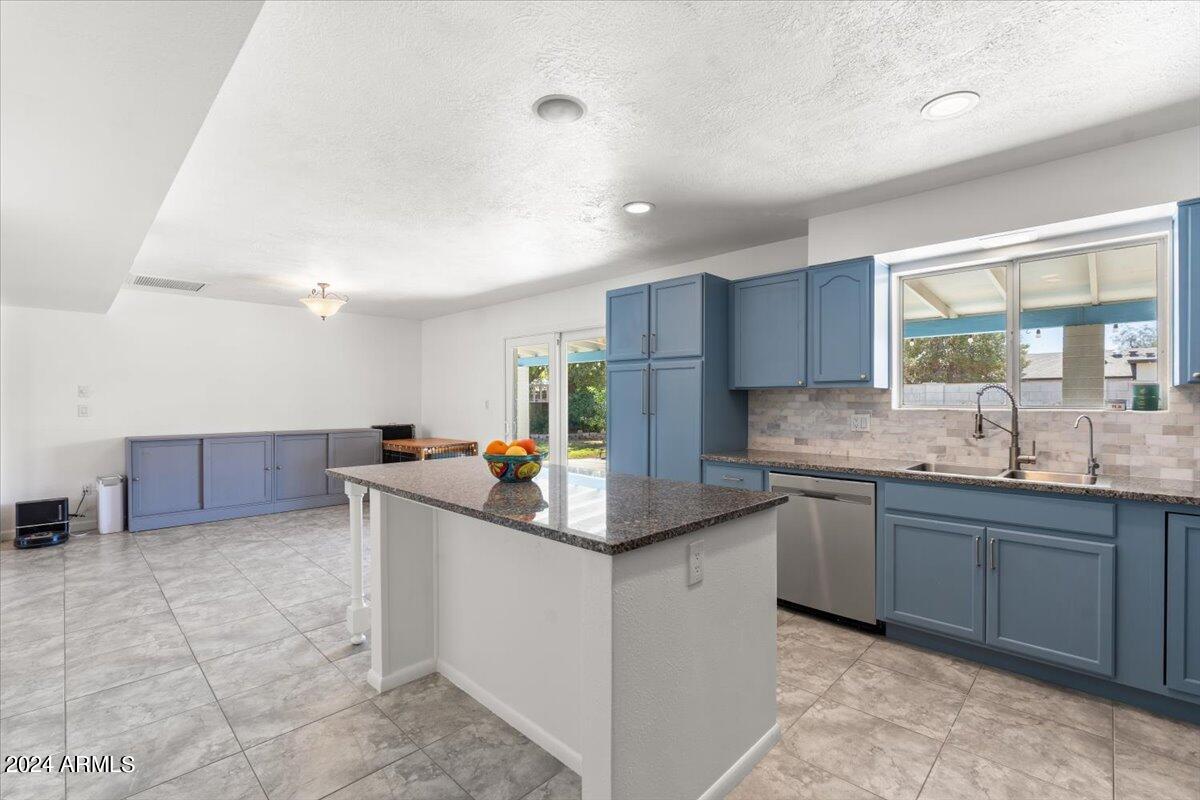 3439 E CORTEZ Street