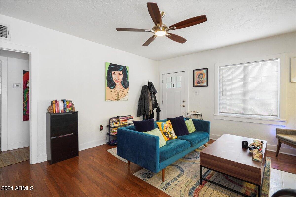 2541 N 11th Street