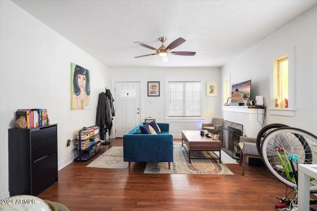 2541 N 11th Street