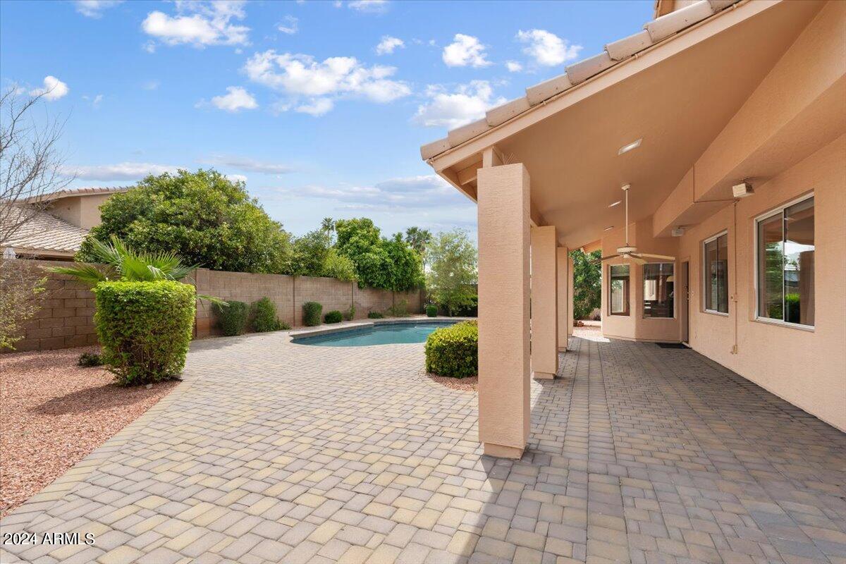 14203 N 70TH Place