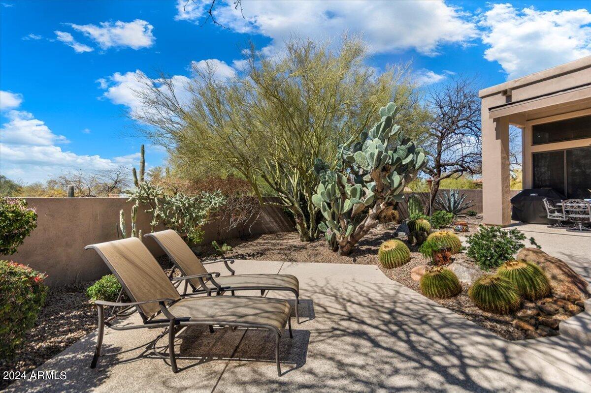 7505 E RED BIRD Road