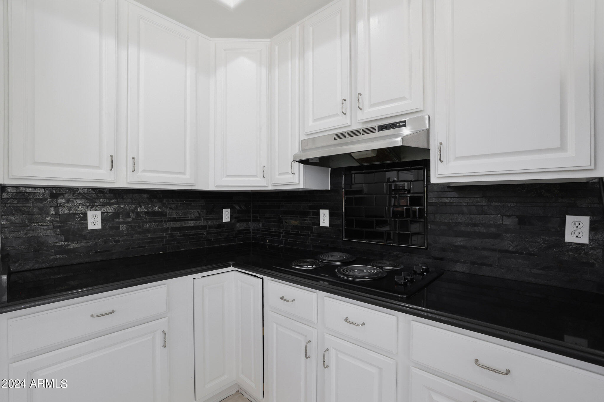 16833 N 60TH Place