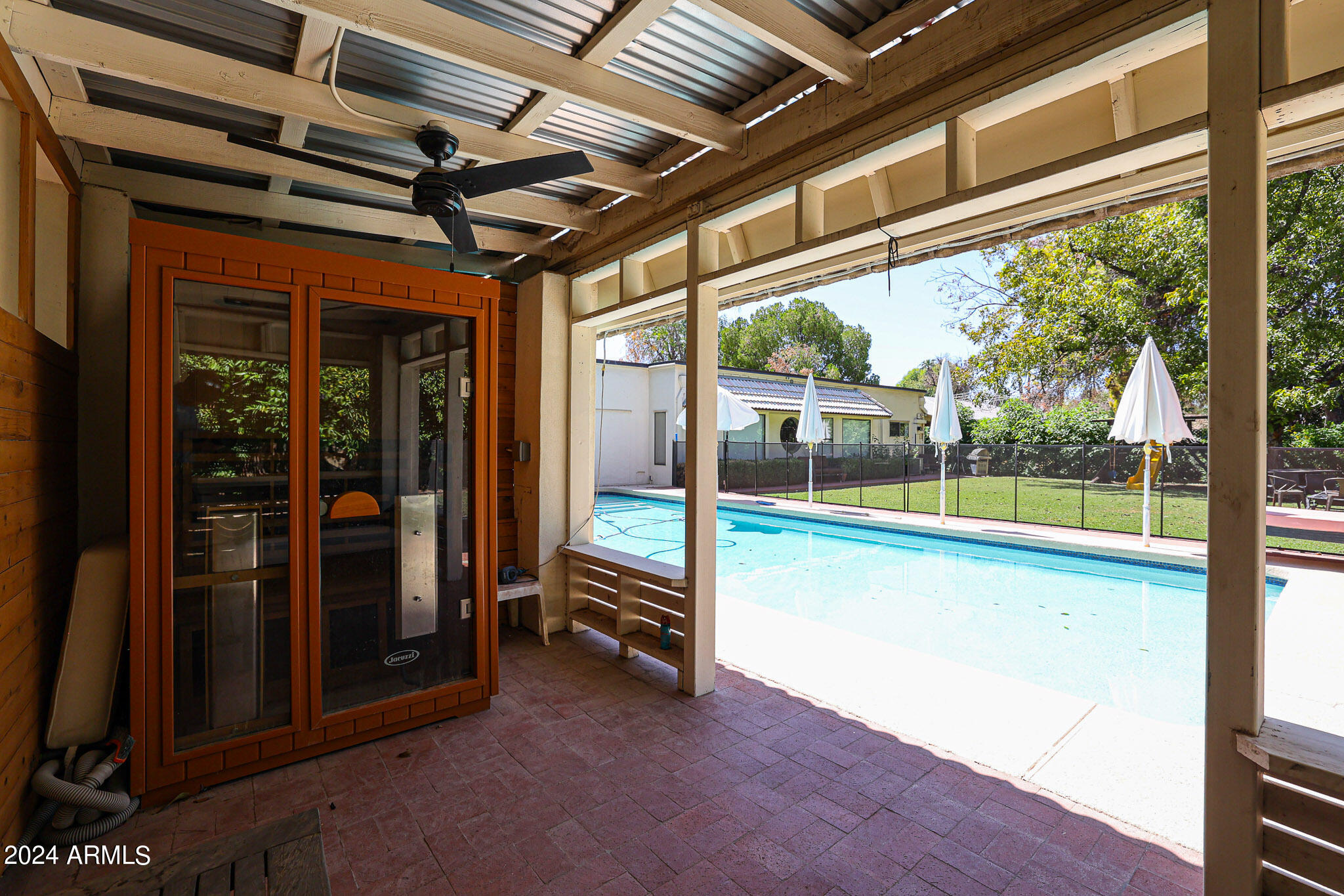 1234 W SOLANO Drive