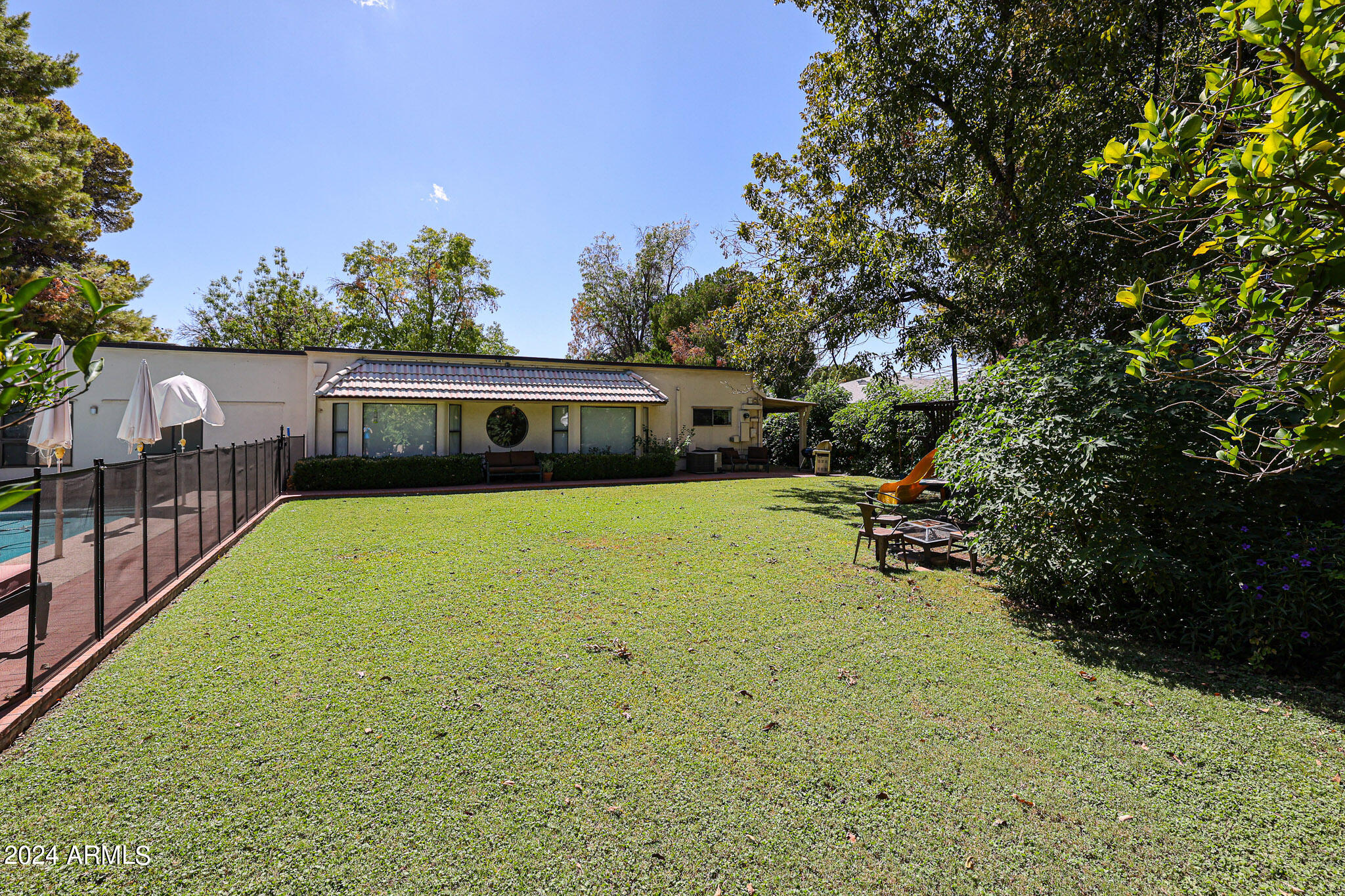 1234 W SOLANO Drive