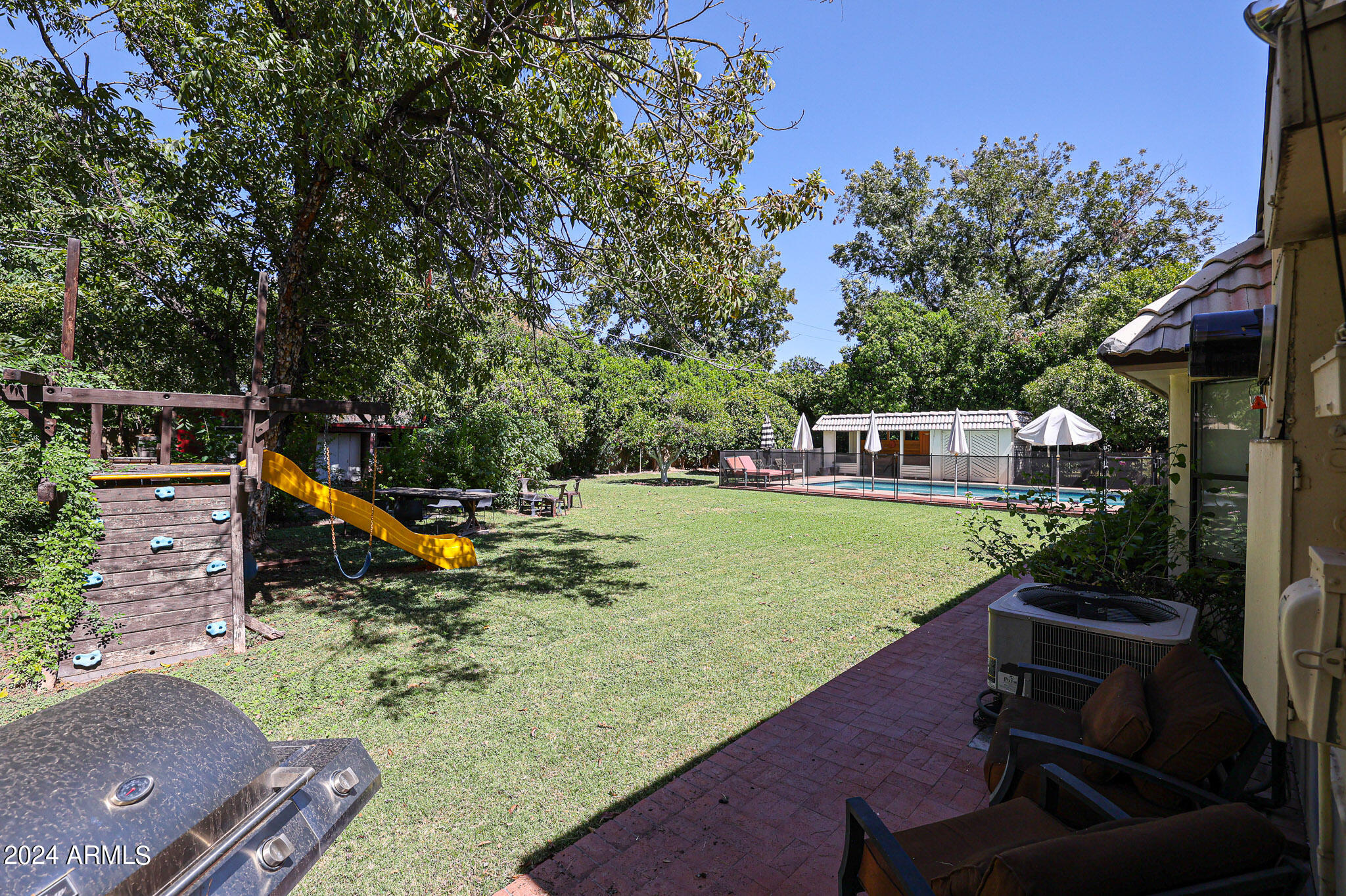 1234 W SOLANO Drive