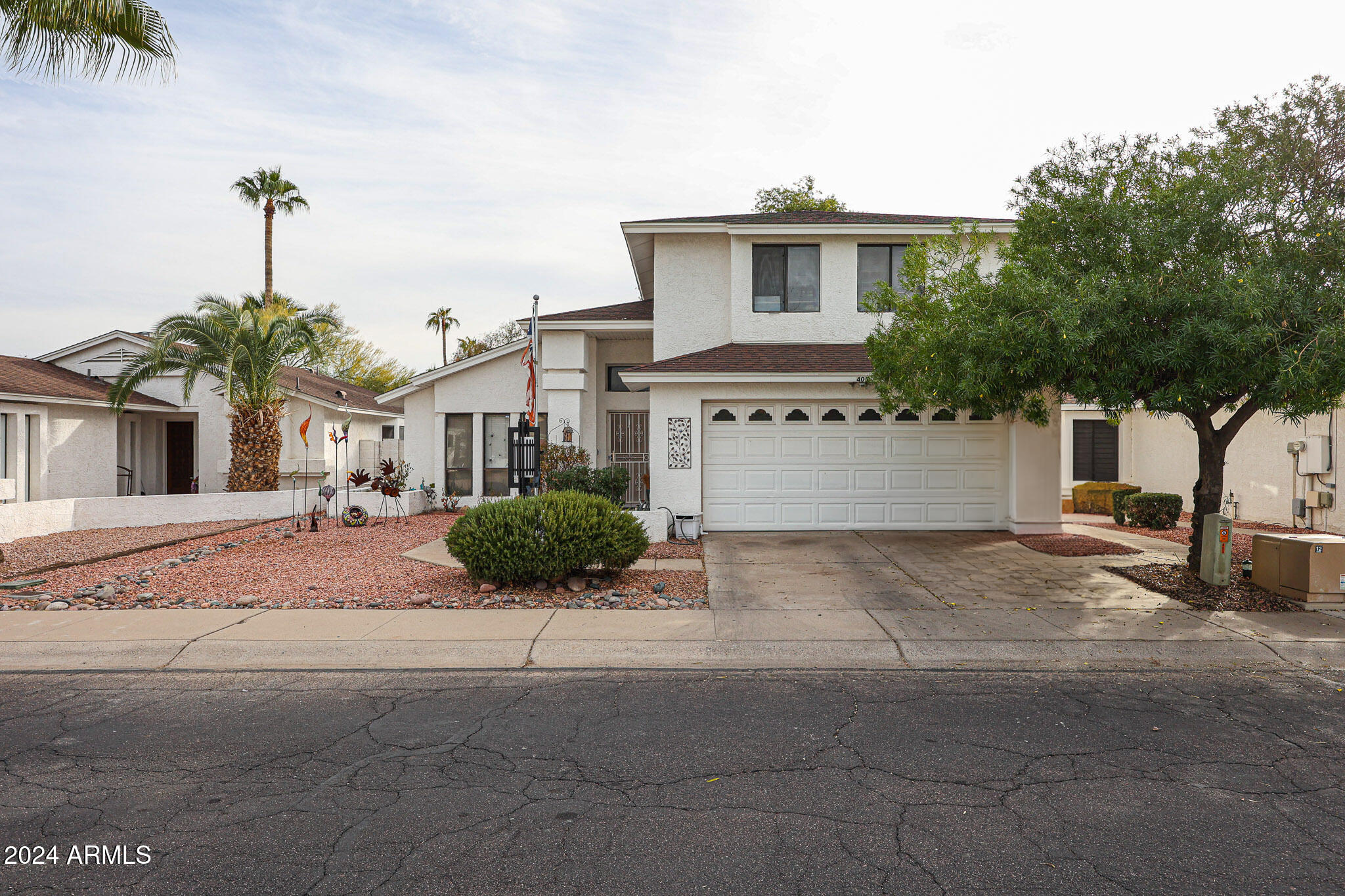 405 W FELLARS Drive
