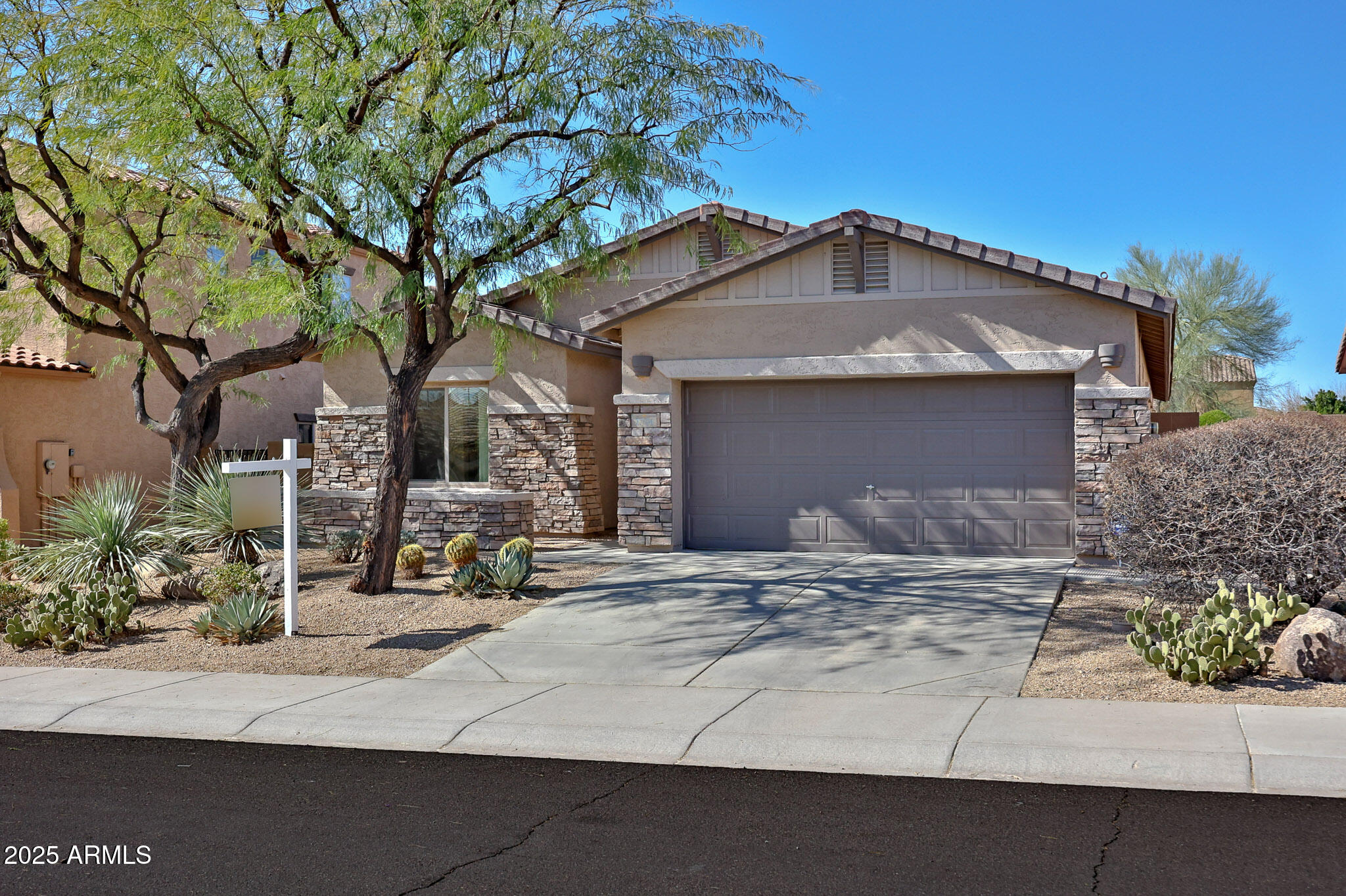 27174 N 85TH Drive