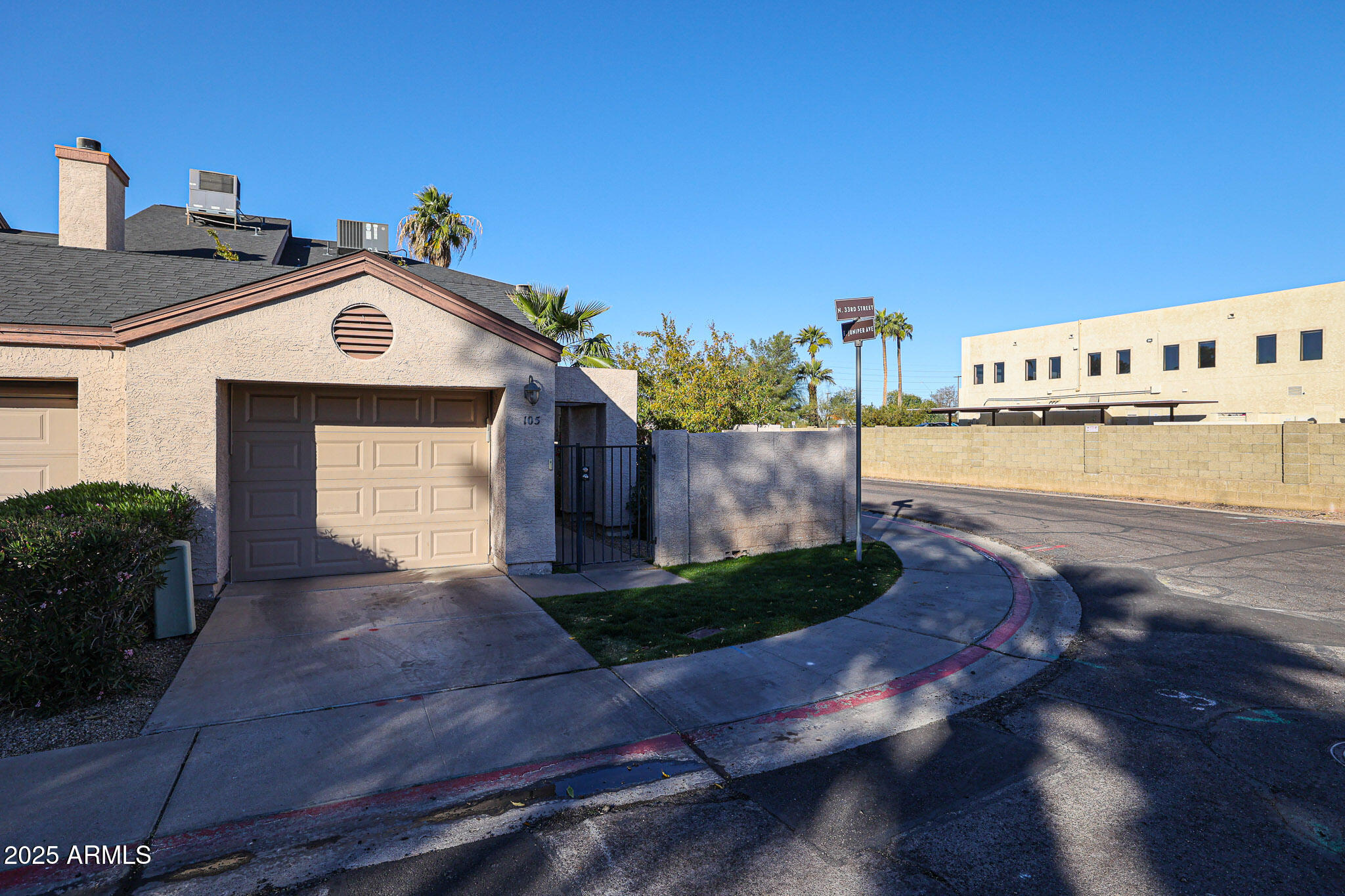 16644 N 33RD Street, 105
