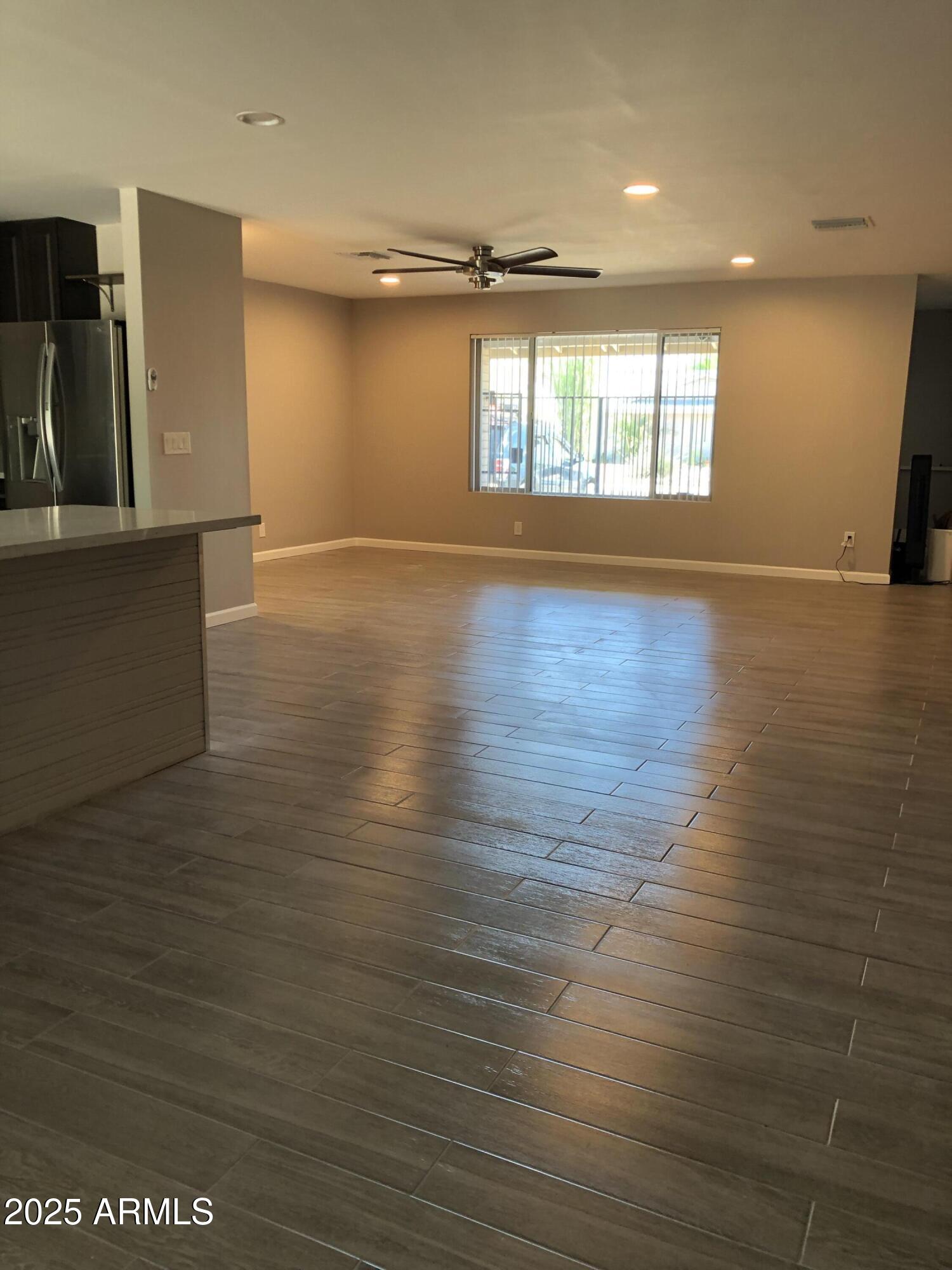 4902 E TIERRA BUENA Lane