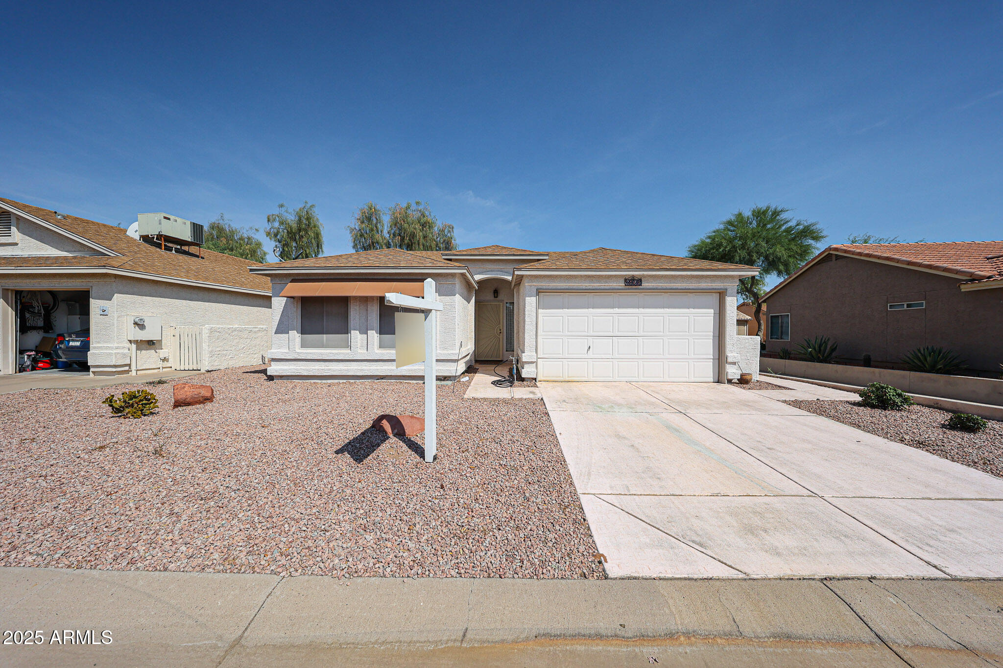1920 E WESTCHESTER Drive