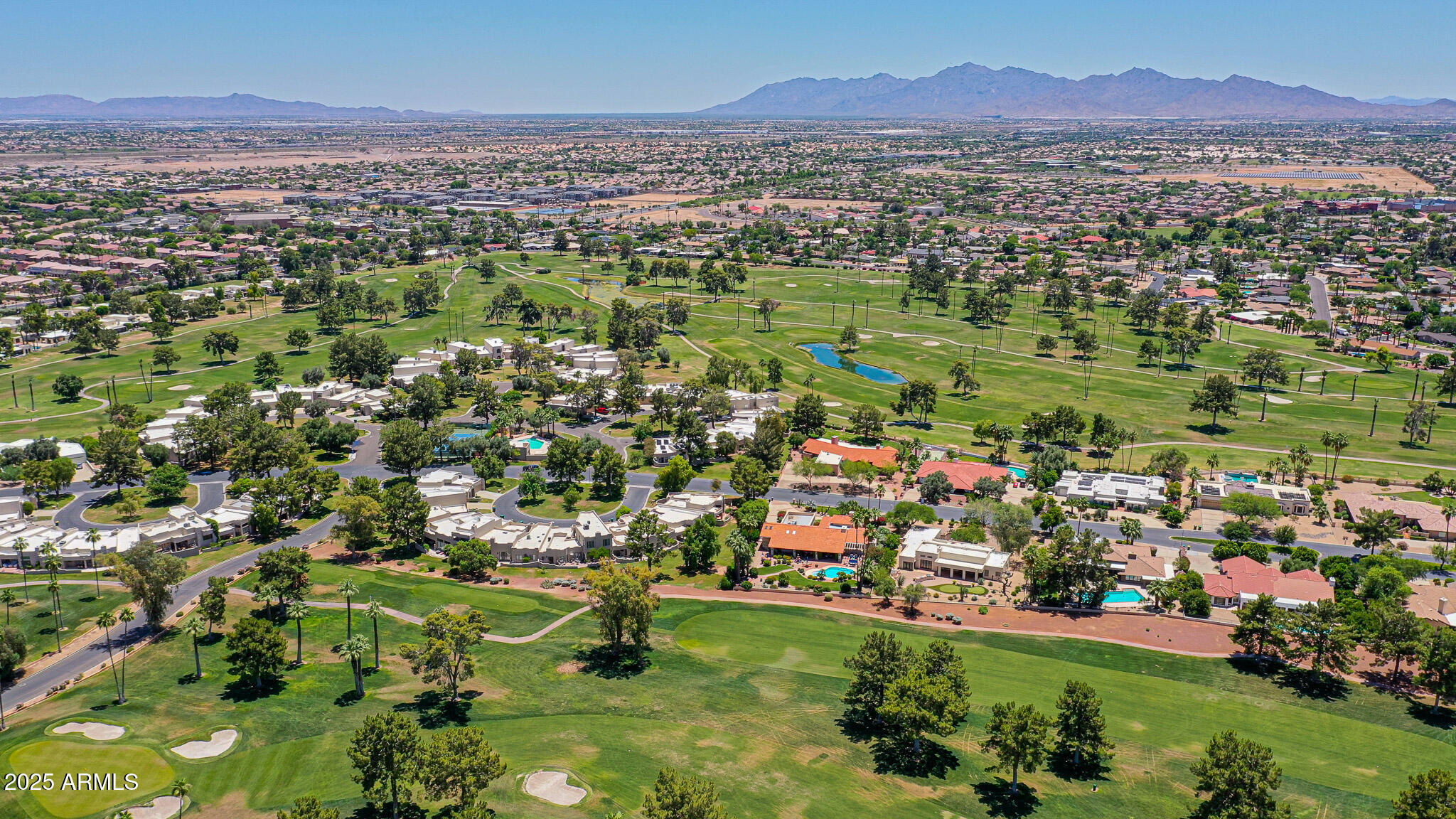 1035 N VISTA VERDE