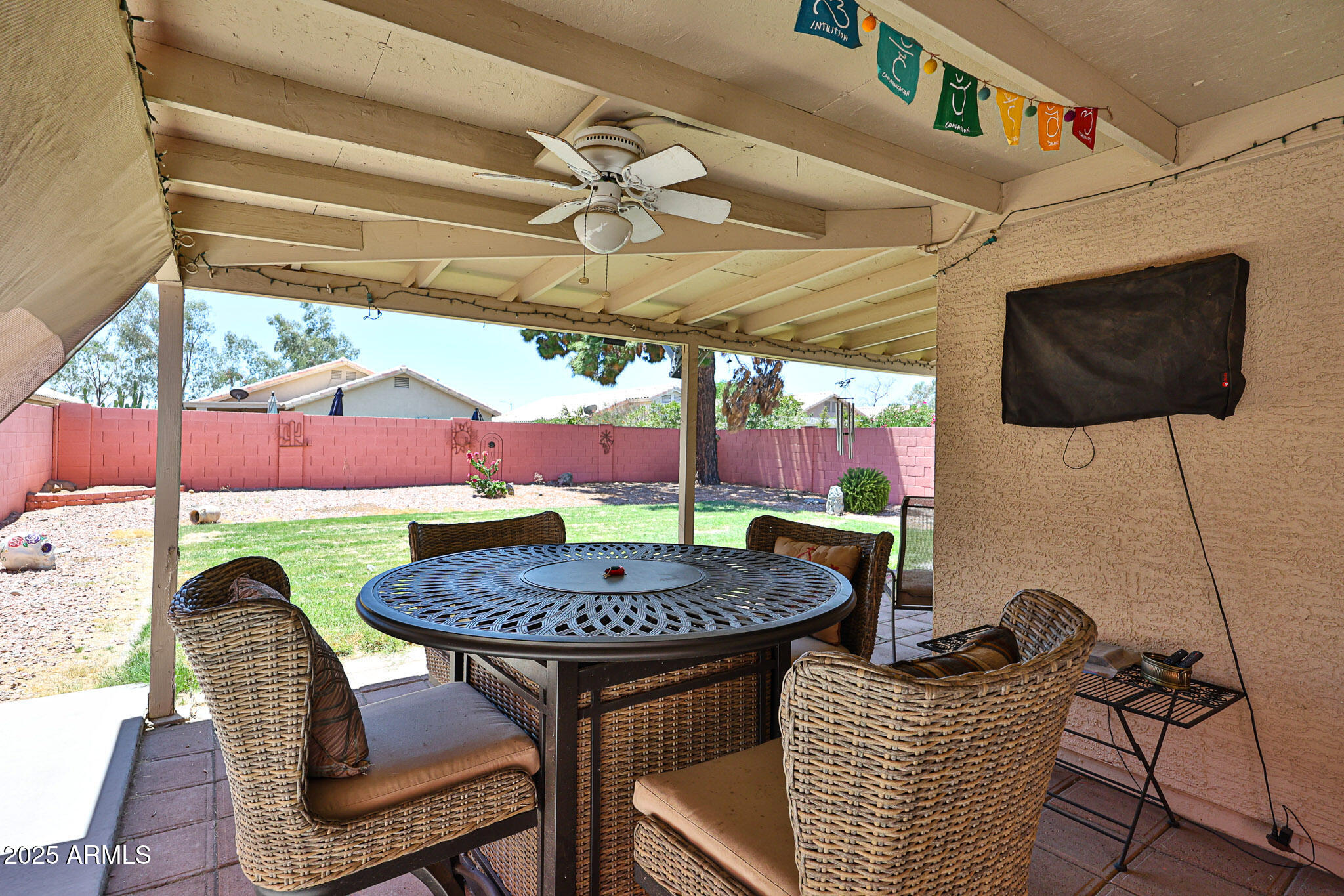 3553 E KELTON Lane