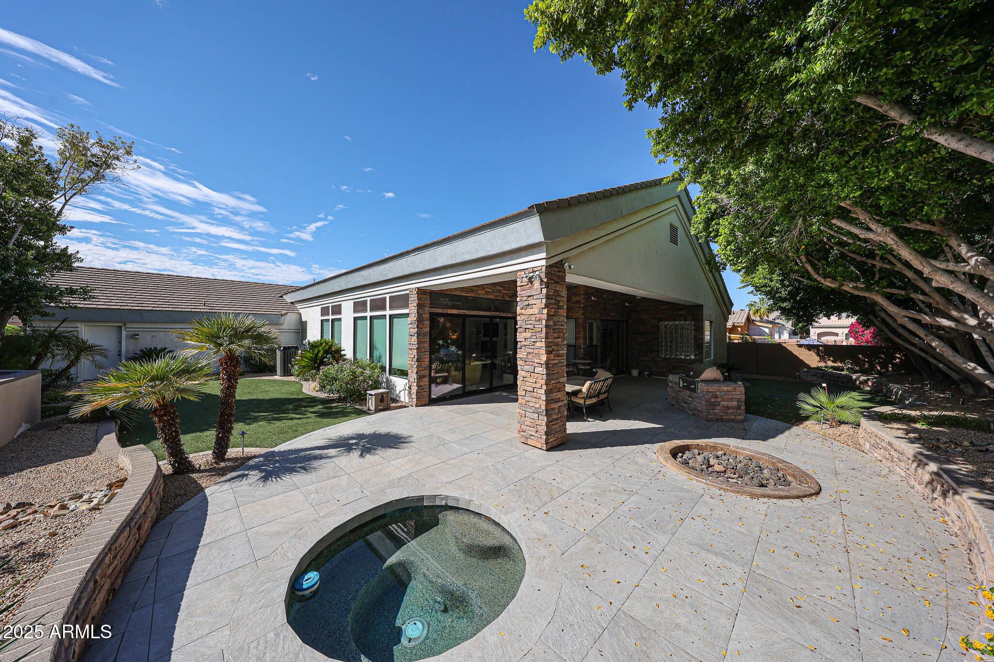 2012 E GLENN Drive
