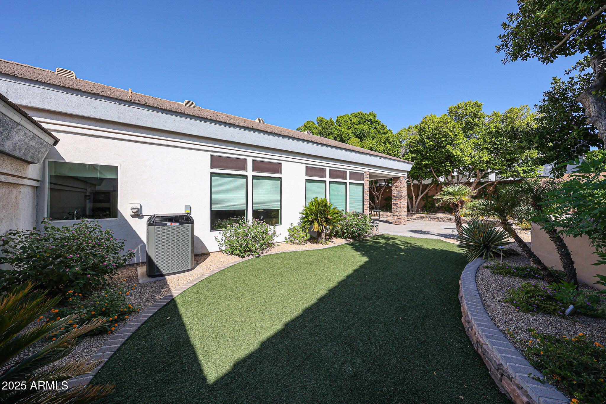 2012 E GLENN Drive