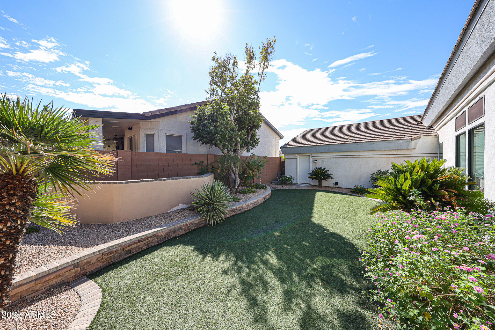 2012 E GLENN Drive