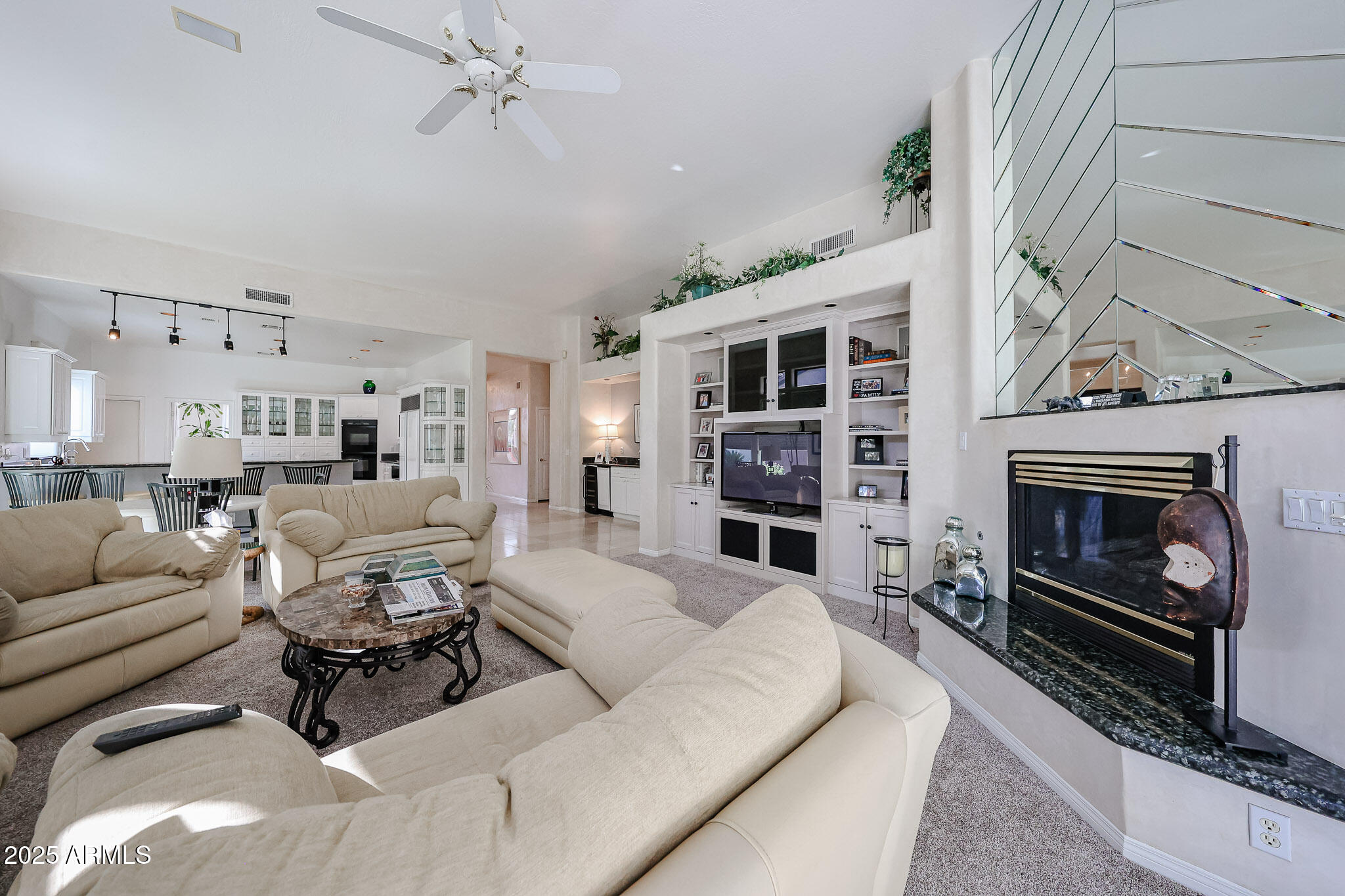 2012 E GLENN Drive