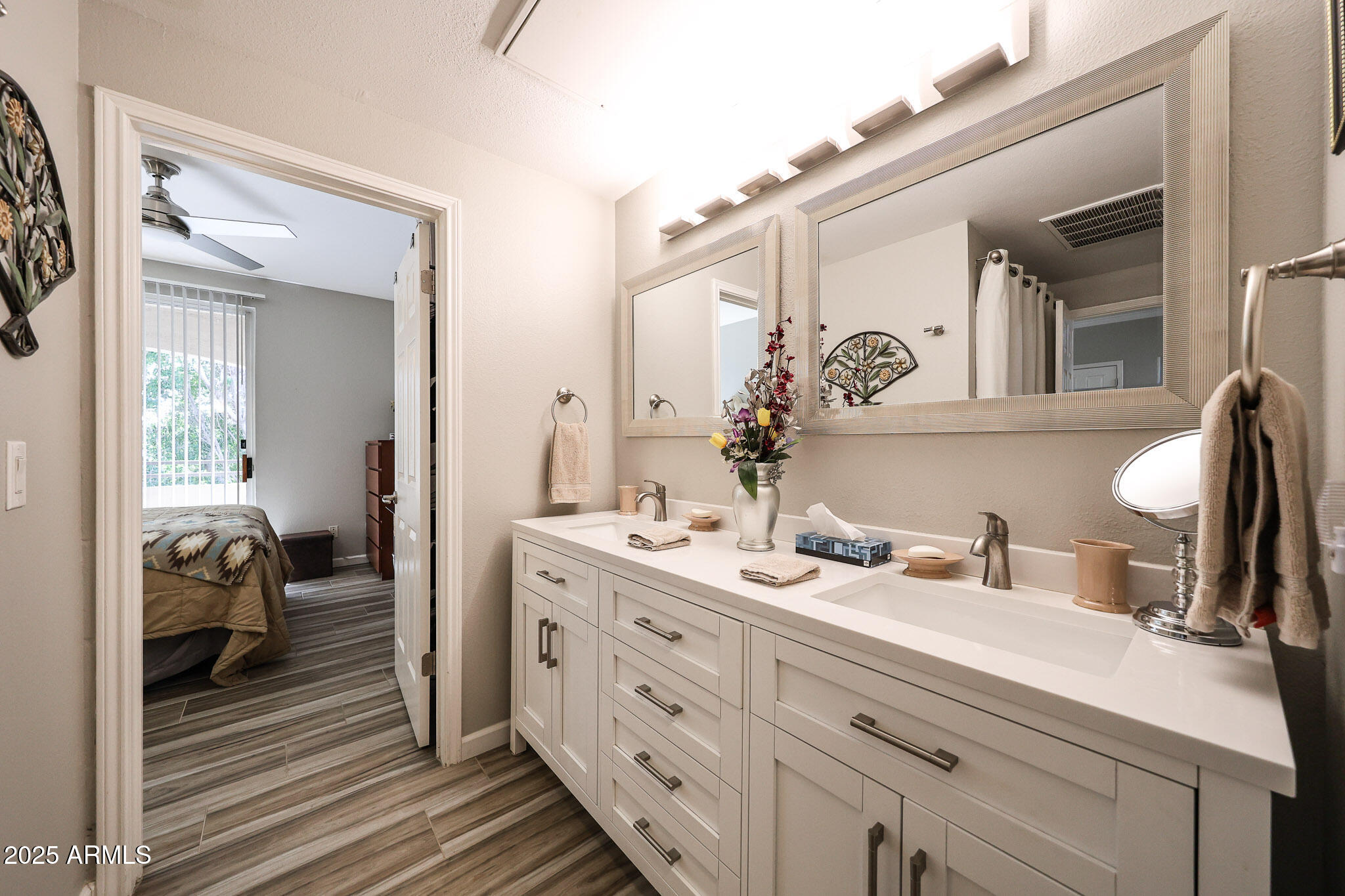 7009 E ACOMA Drive, 2062