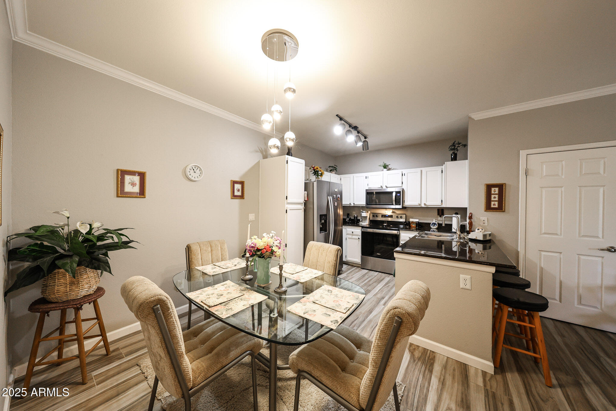 7009 E ACOMA Drive, 2062