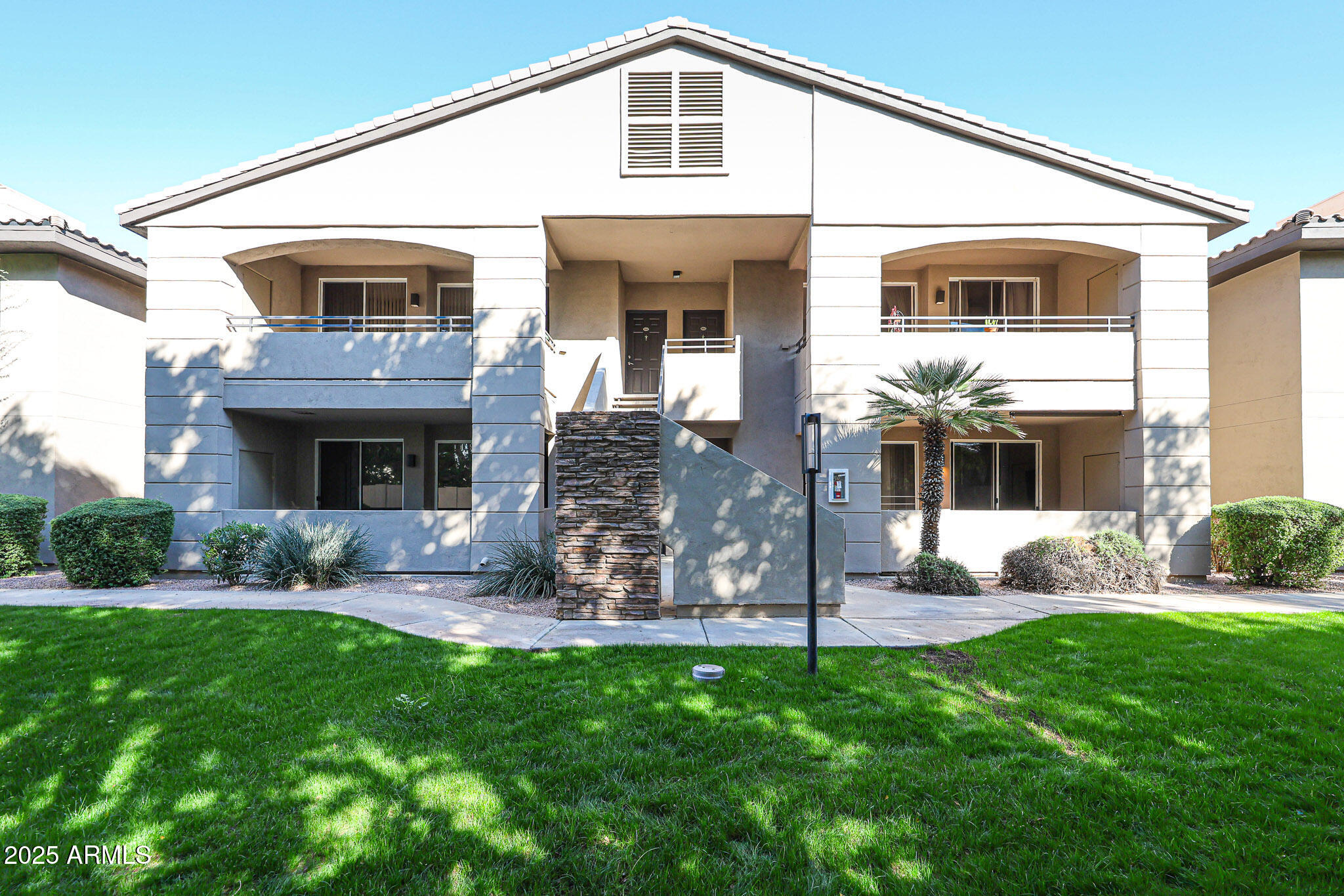 7009 E ACOMA Drive, 2062