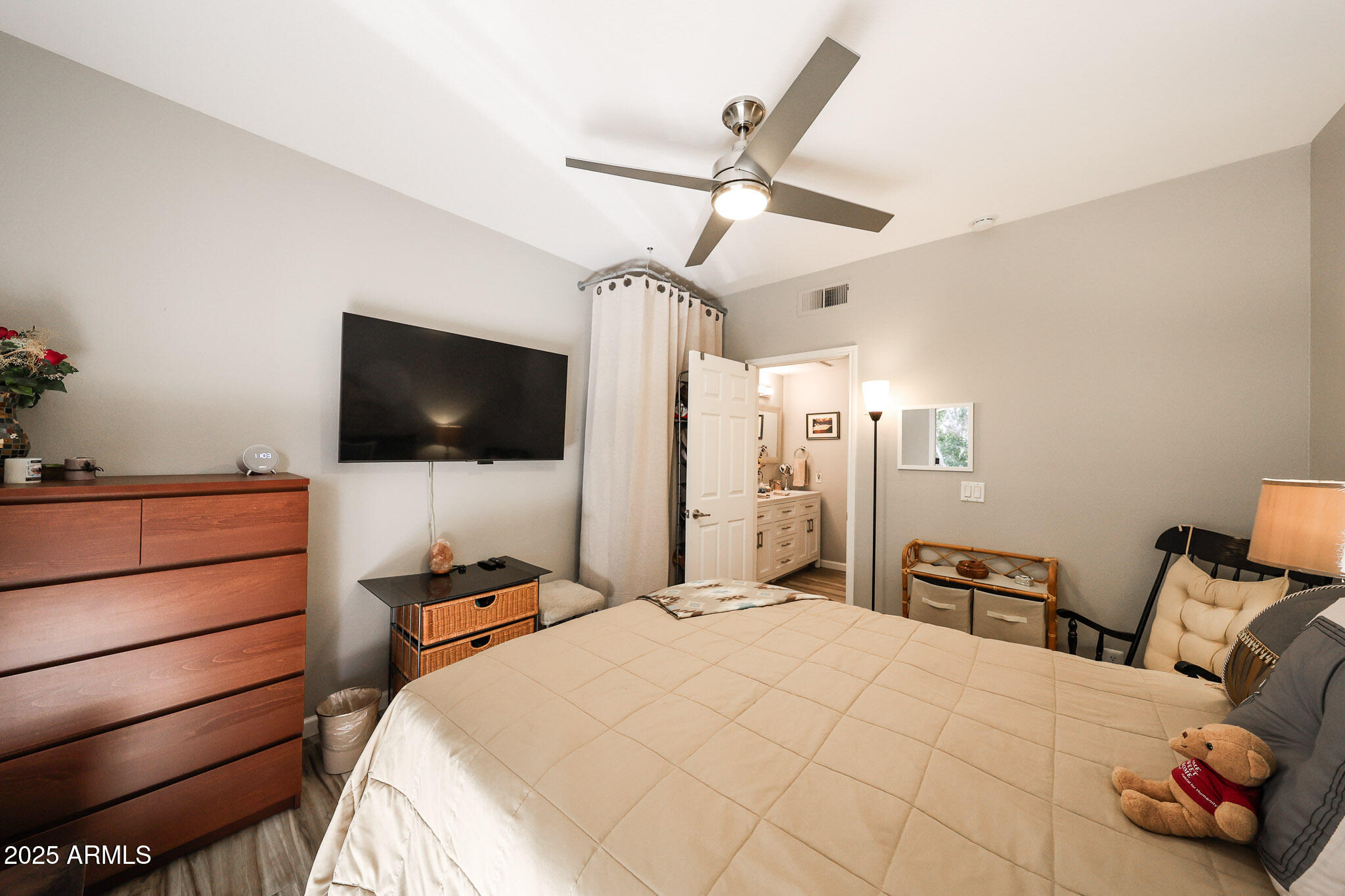 7009 E ACOMA Drive, 2062