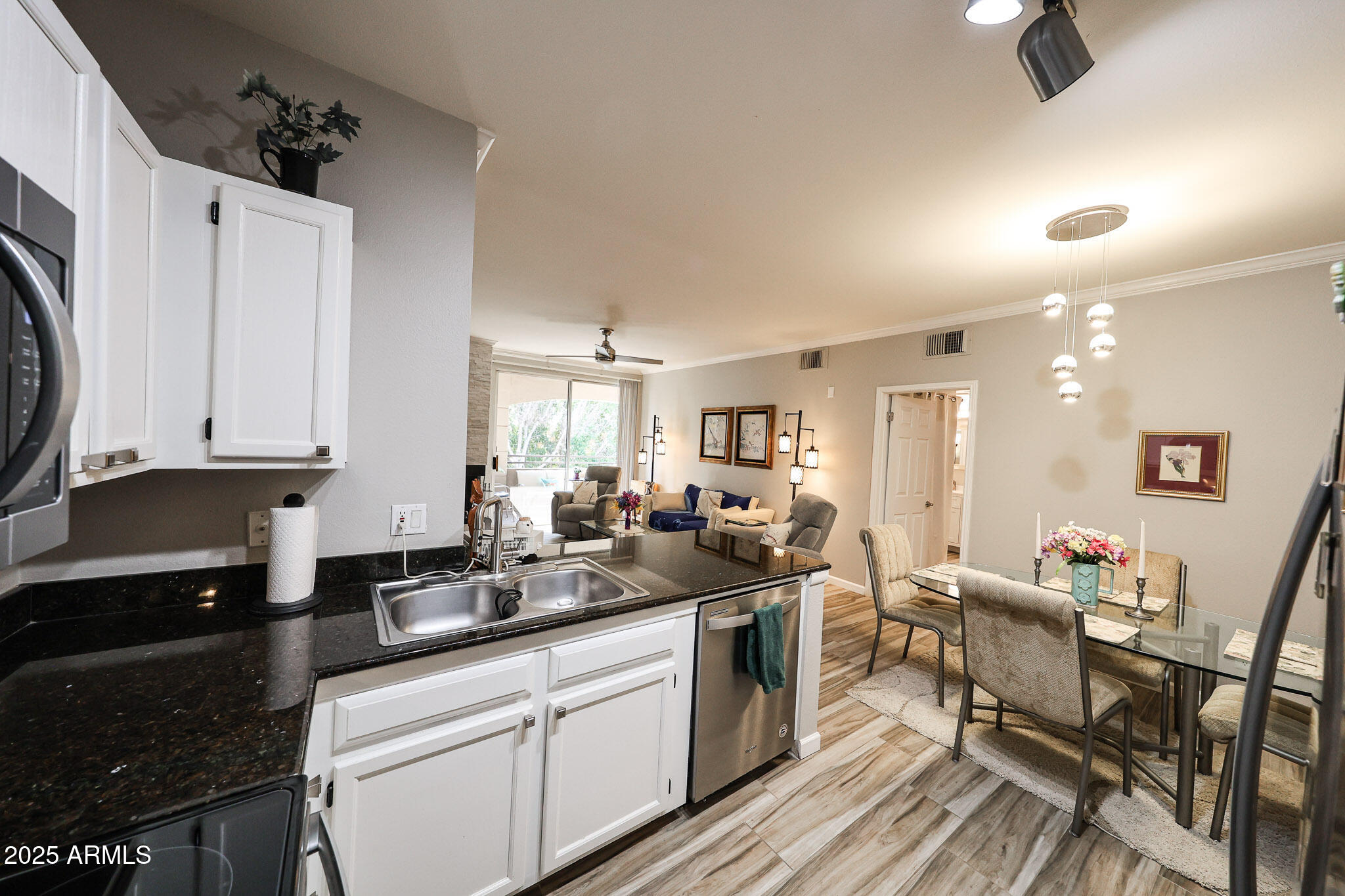 7009 E ACOMA Drive, 2062