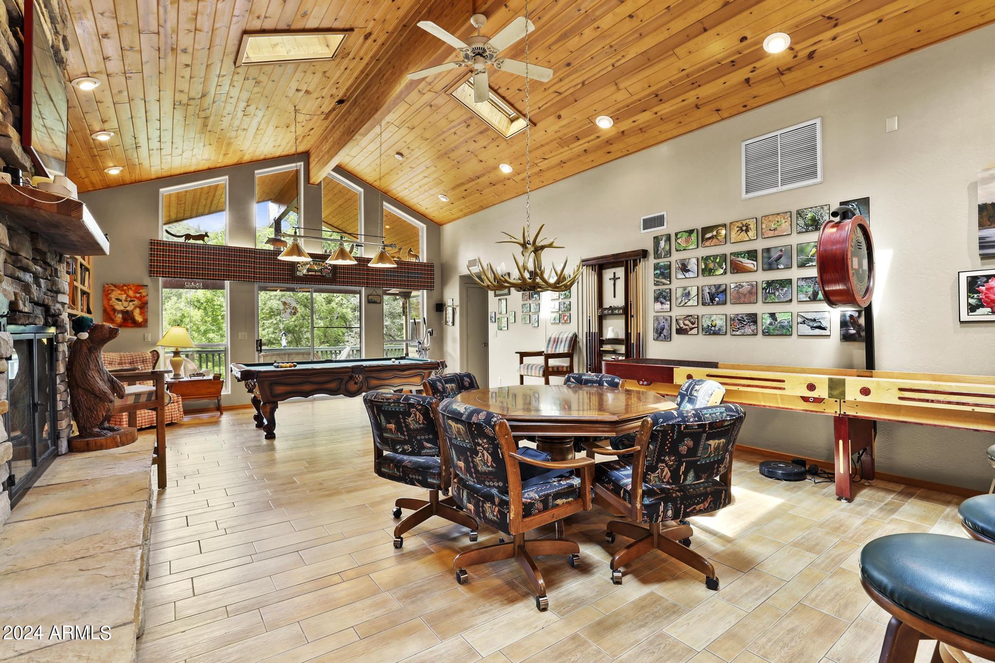 4678 N BEAR FLAT Road