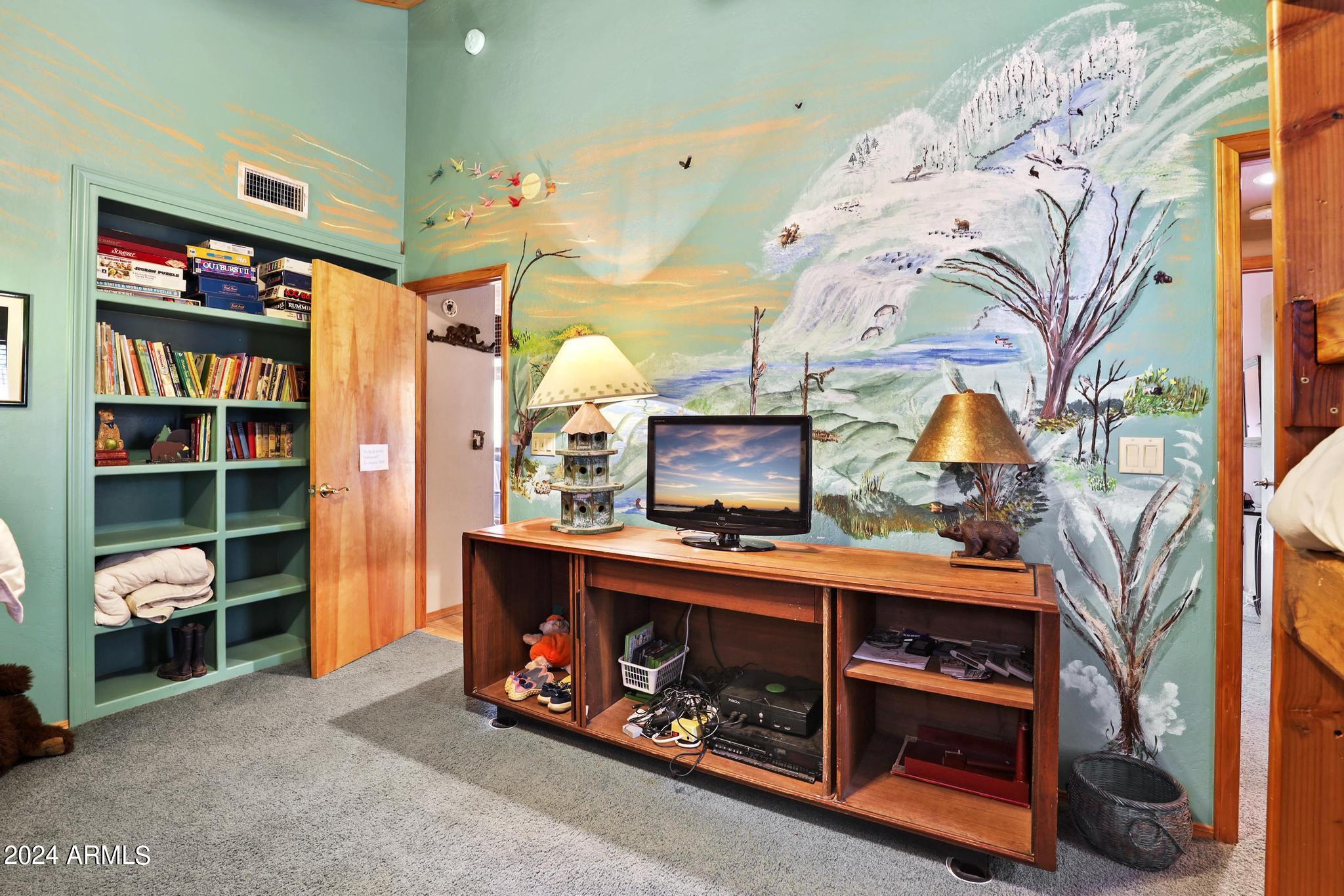 4678 N BEAR FLAT Road