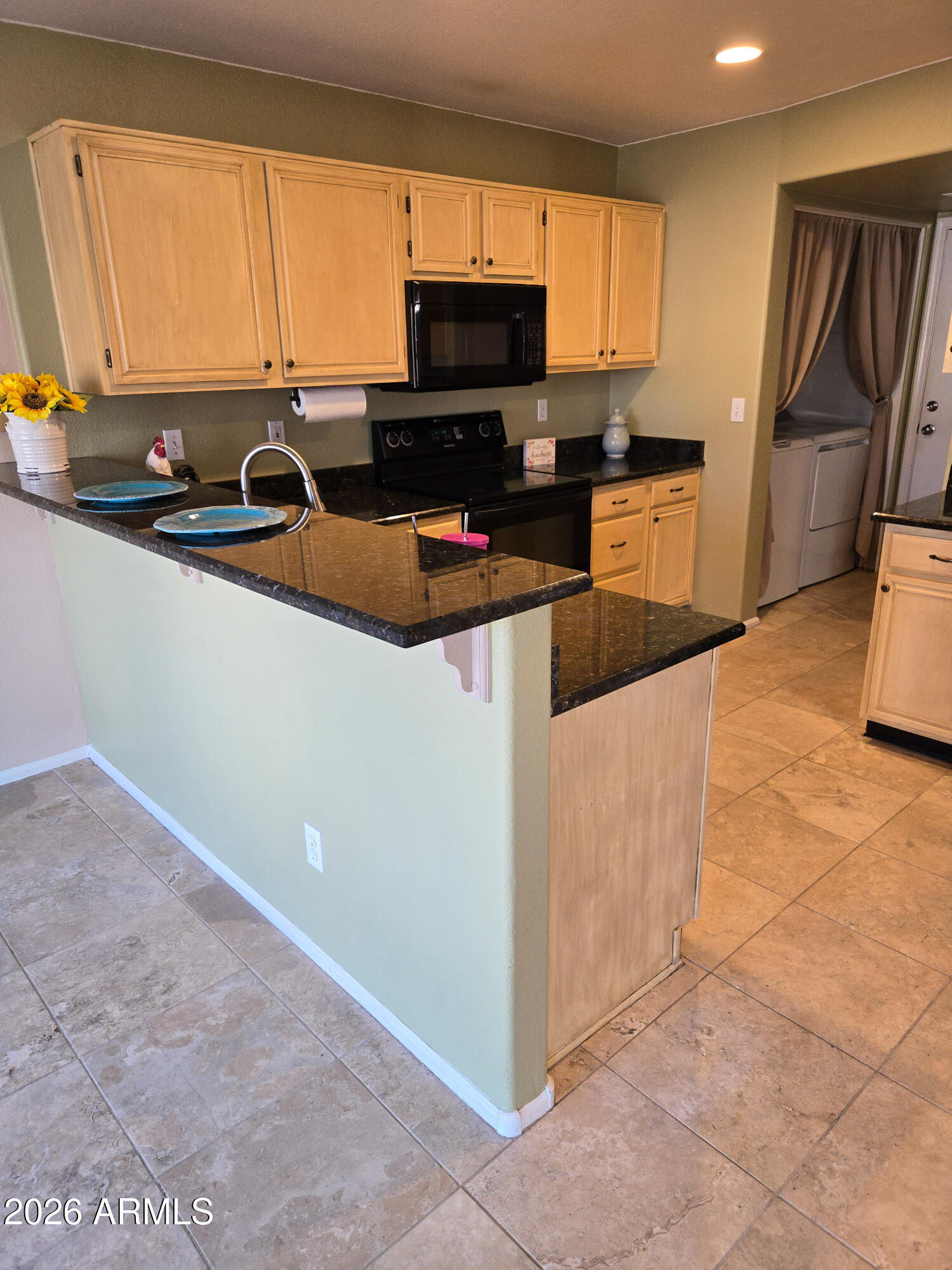 3032 E WAHALLA Lane E