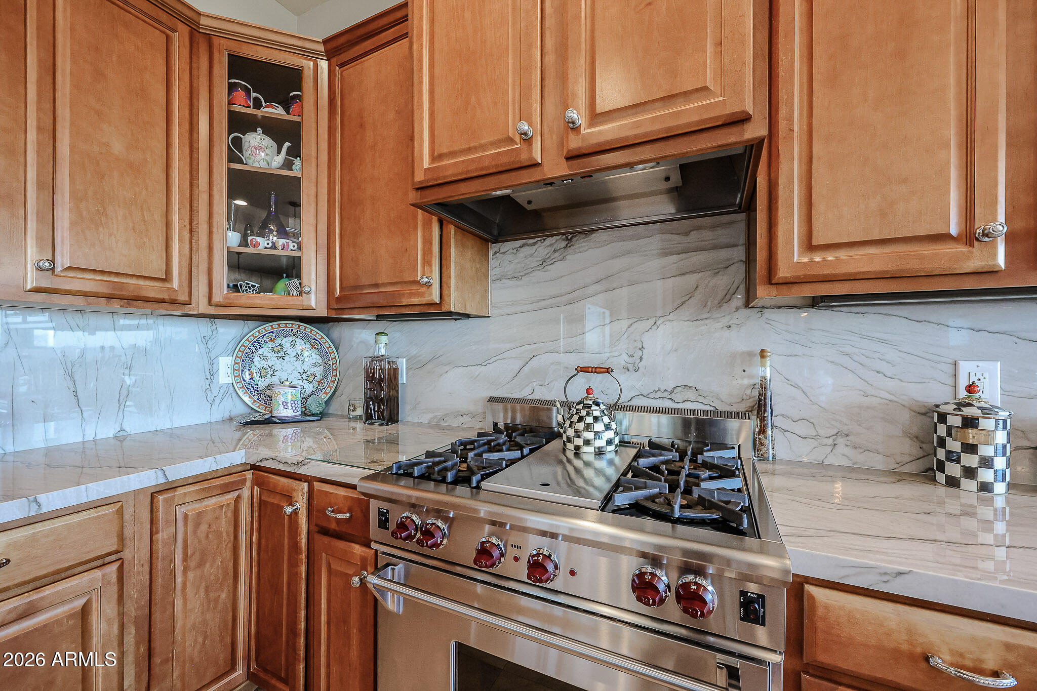 10727 N SKYLINE Drive