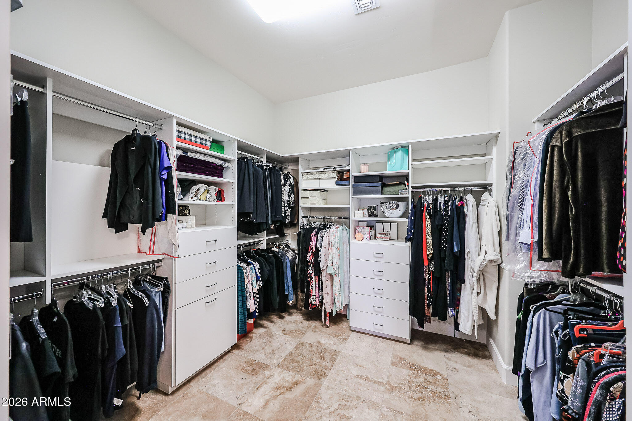 10727 N SKYLINE Drive