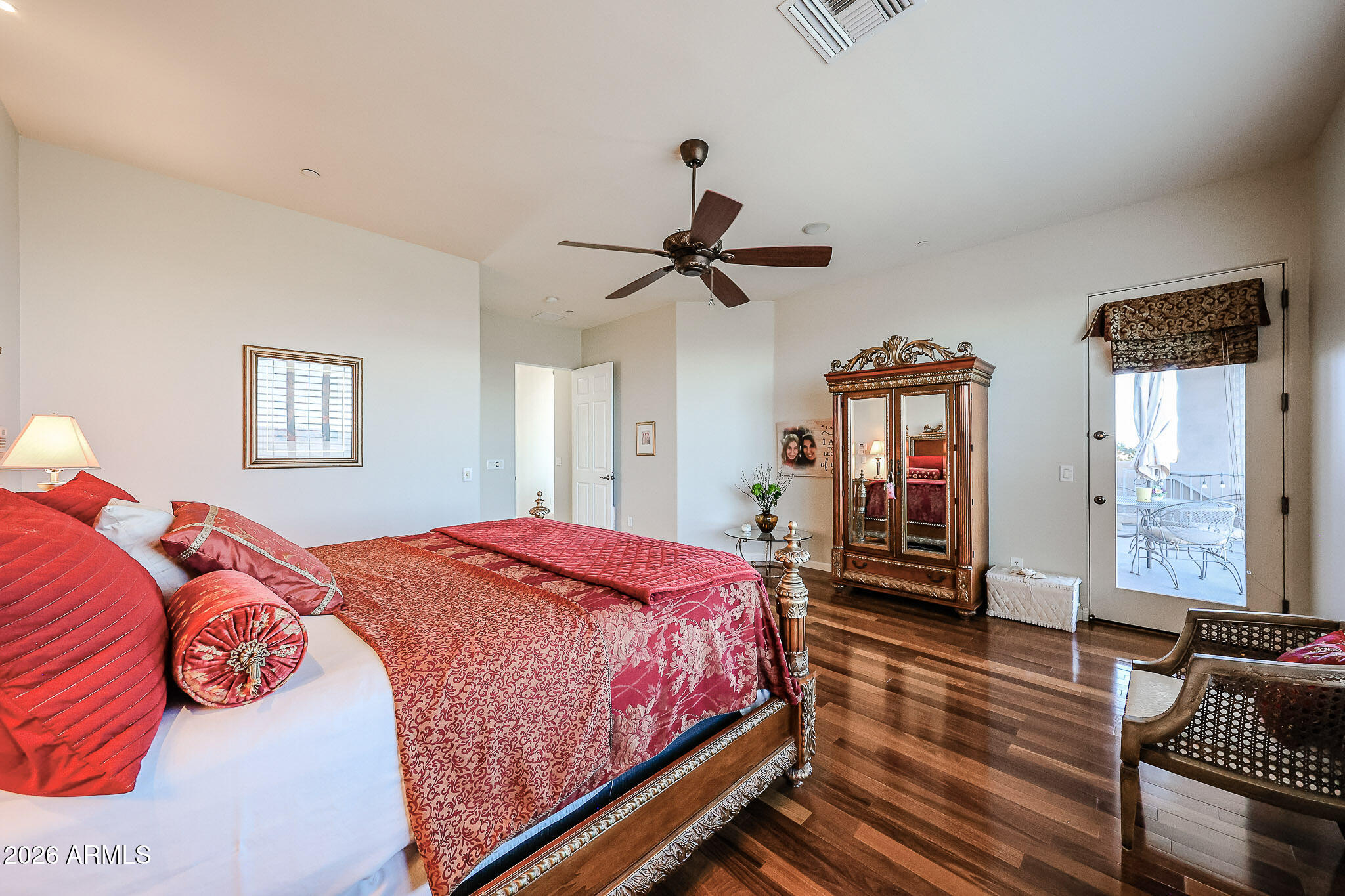 10727 N SKYLINE Drive