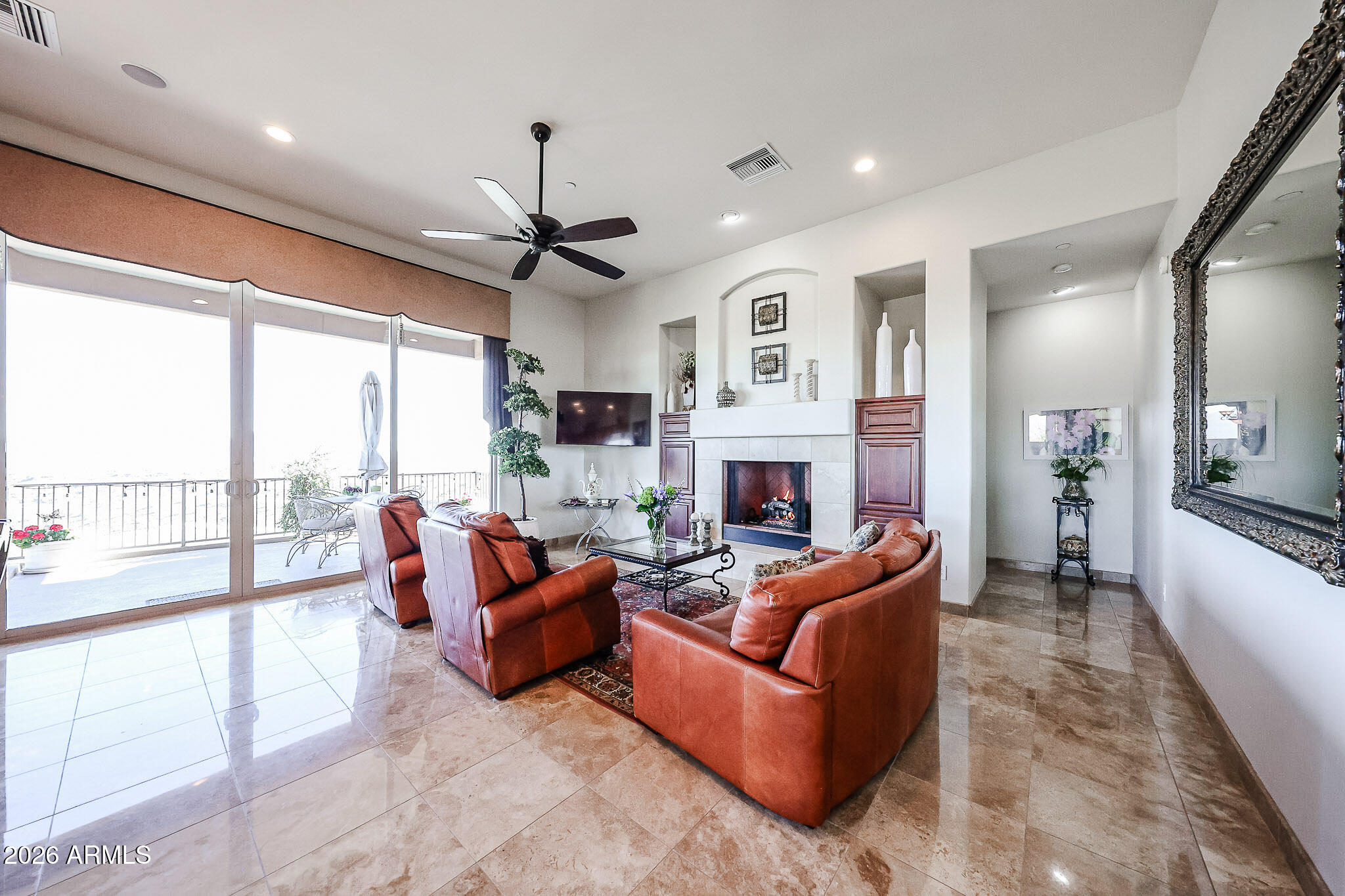 10727 N SKYLINE Drive