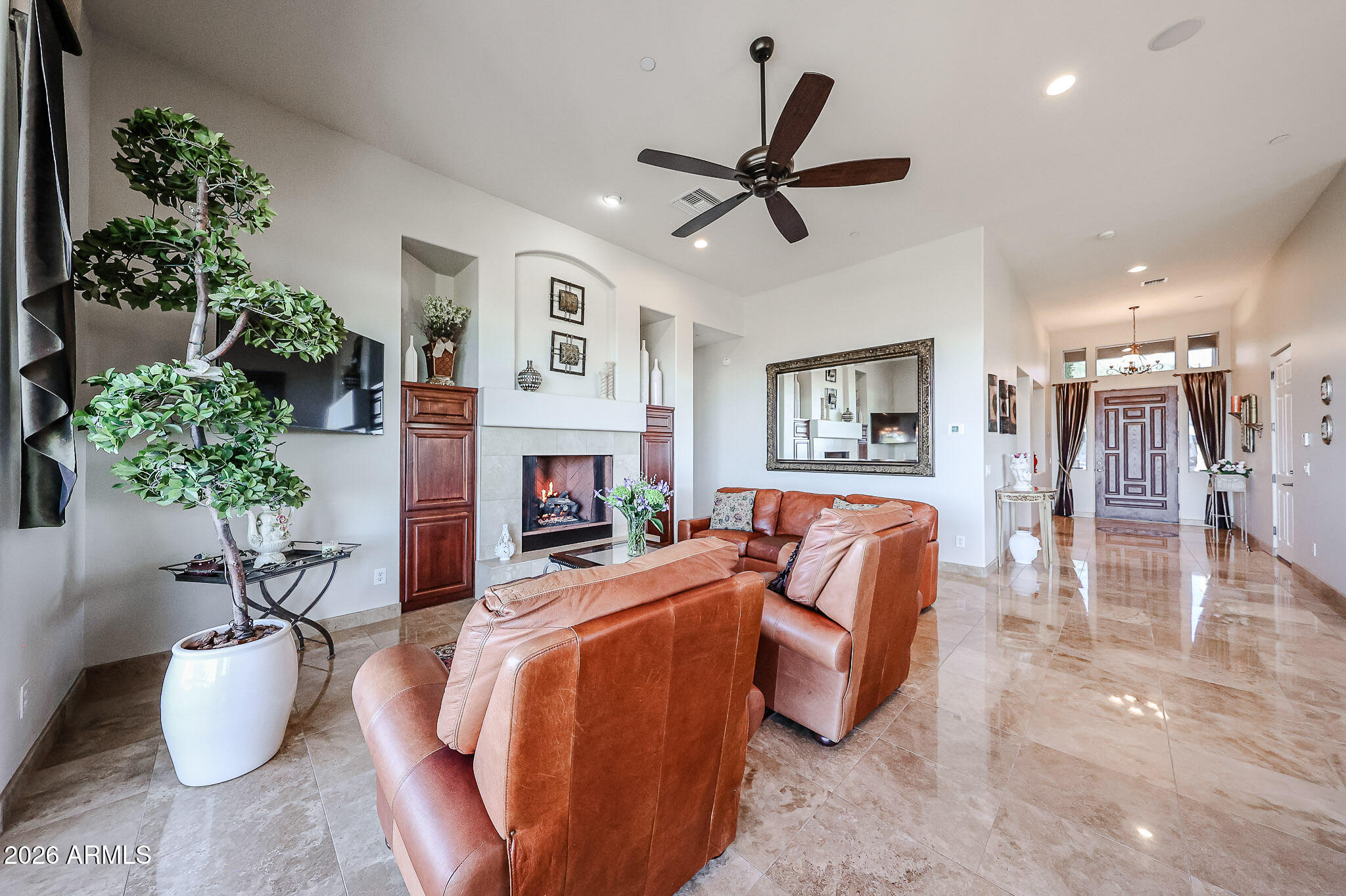 10727 N SKYLINE Drive