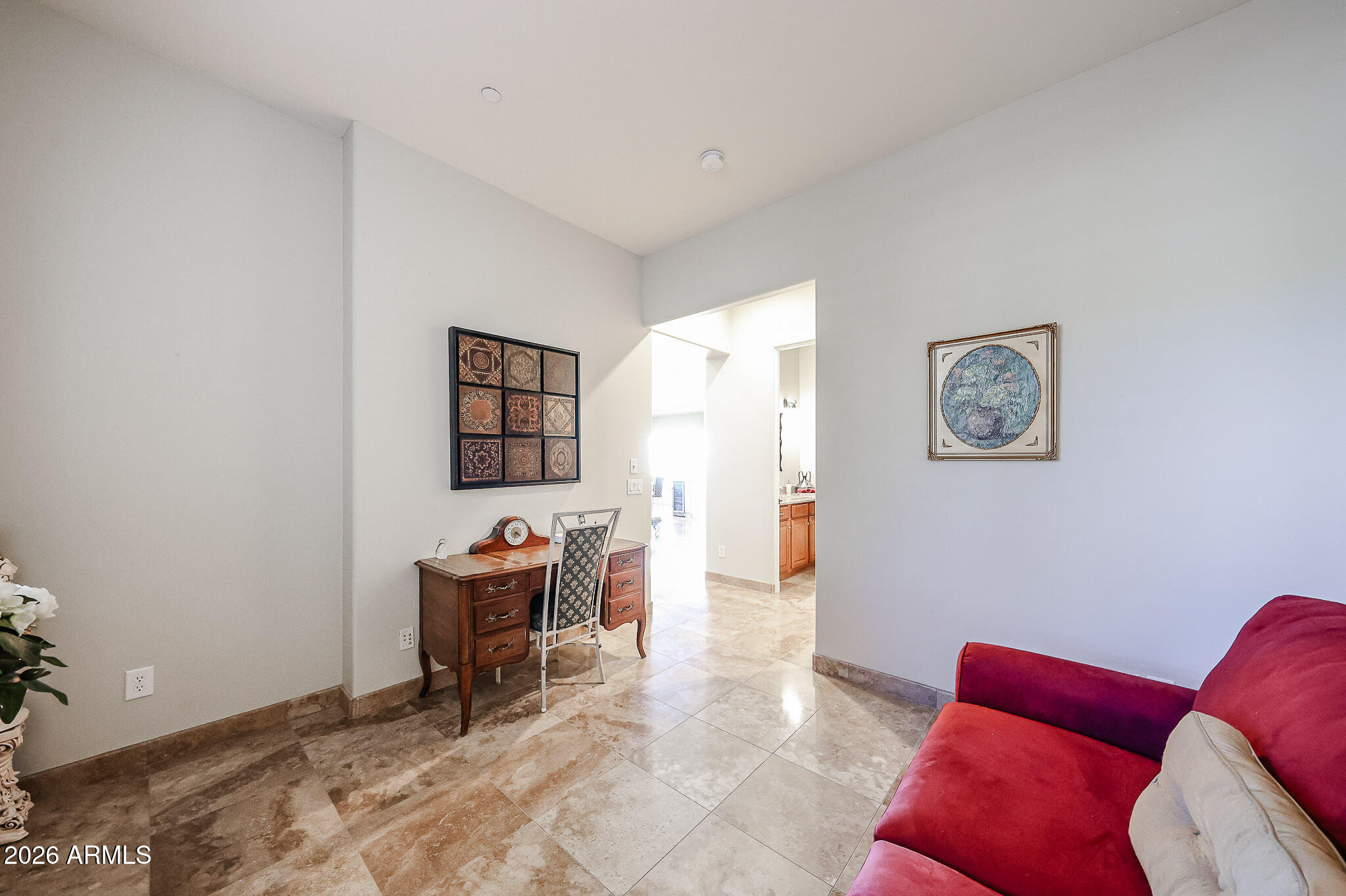 10727 N SKYLINE Drive