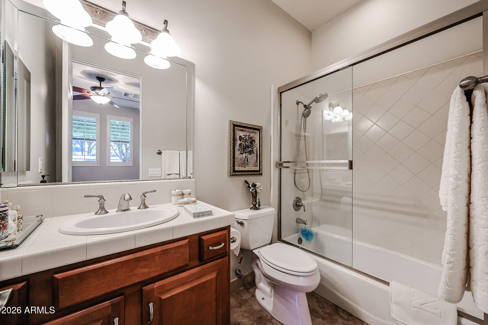 10727 N SKYLINE Drive