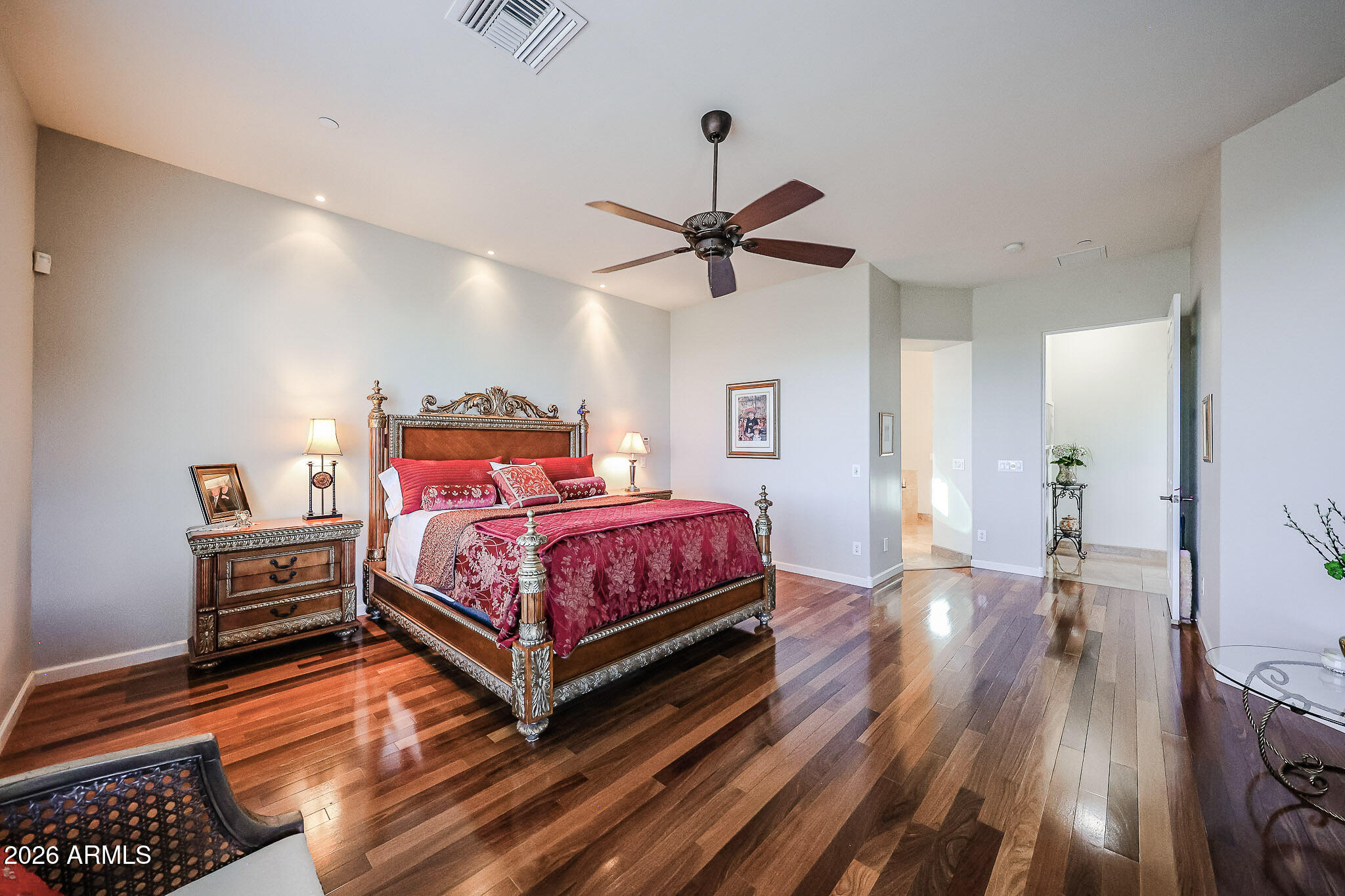 10727 N SKYLINE Drive