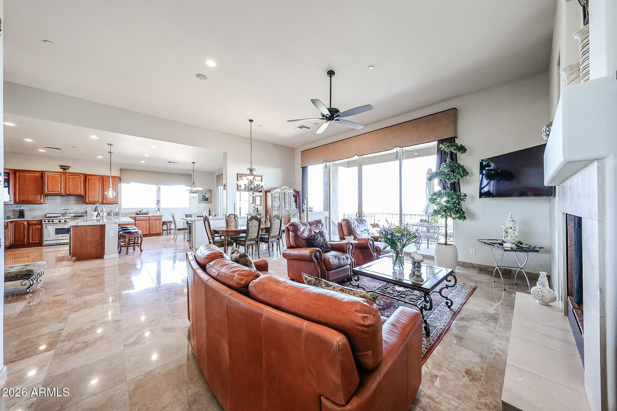 10727 N SKYLINE Drive