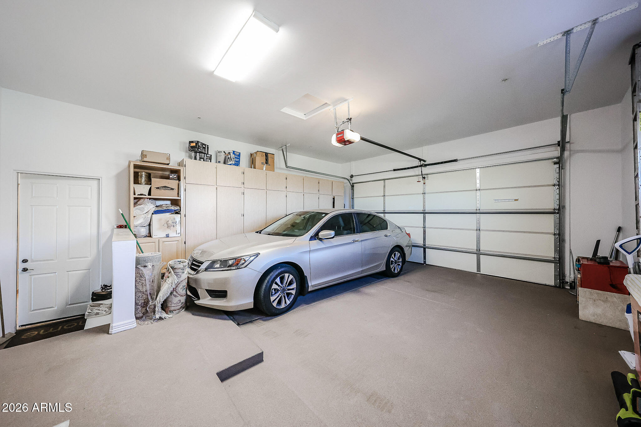 10727 N SKYLINE Drive