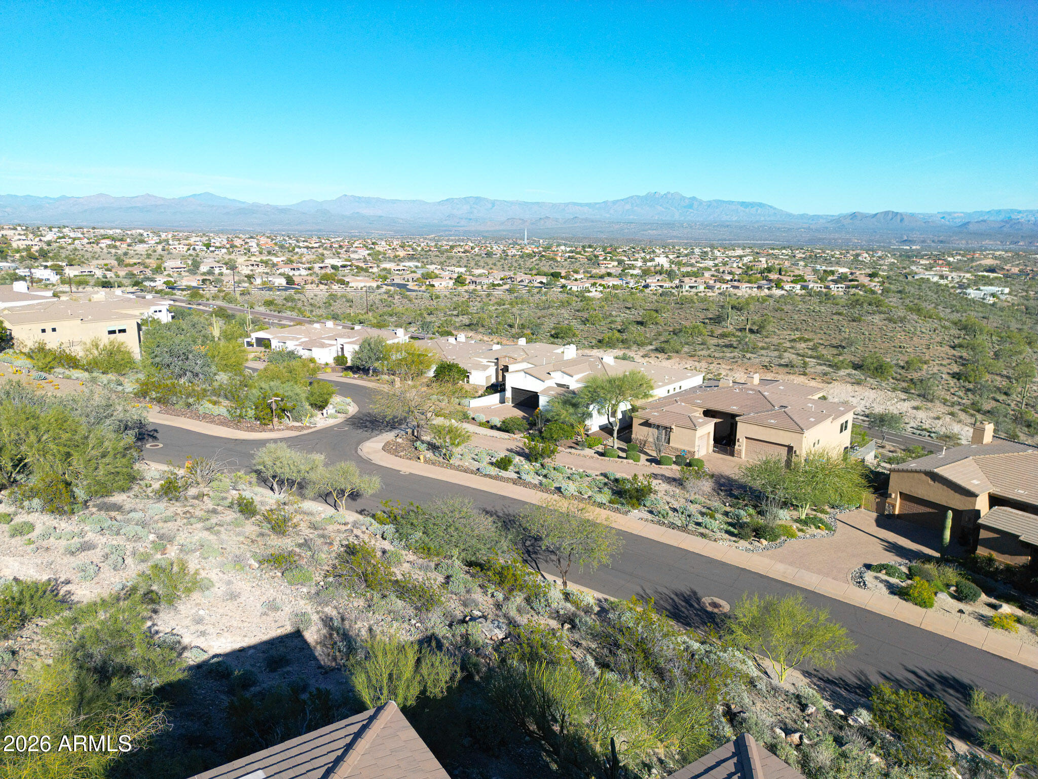 10727 N SKYLINE Drive