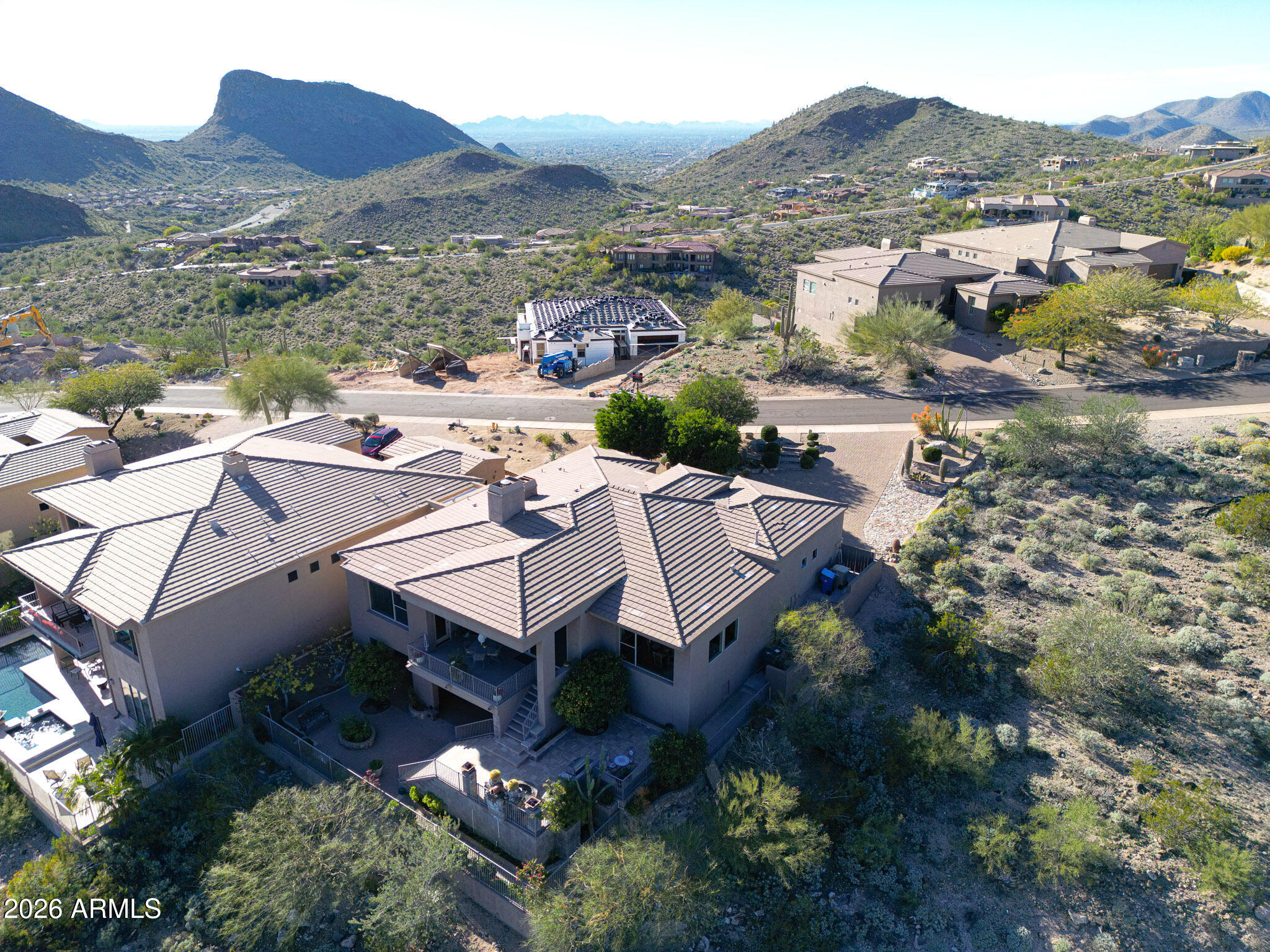 10727 N SKYLINE Drive