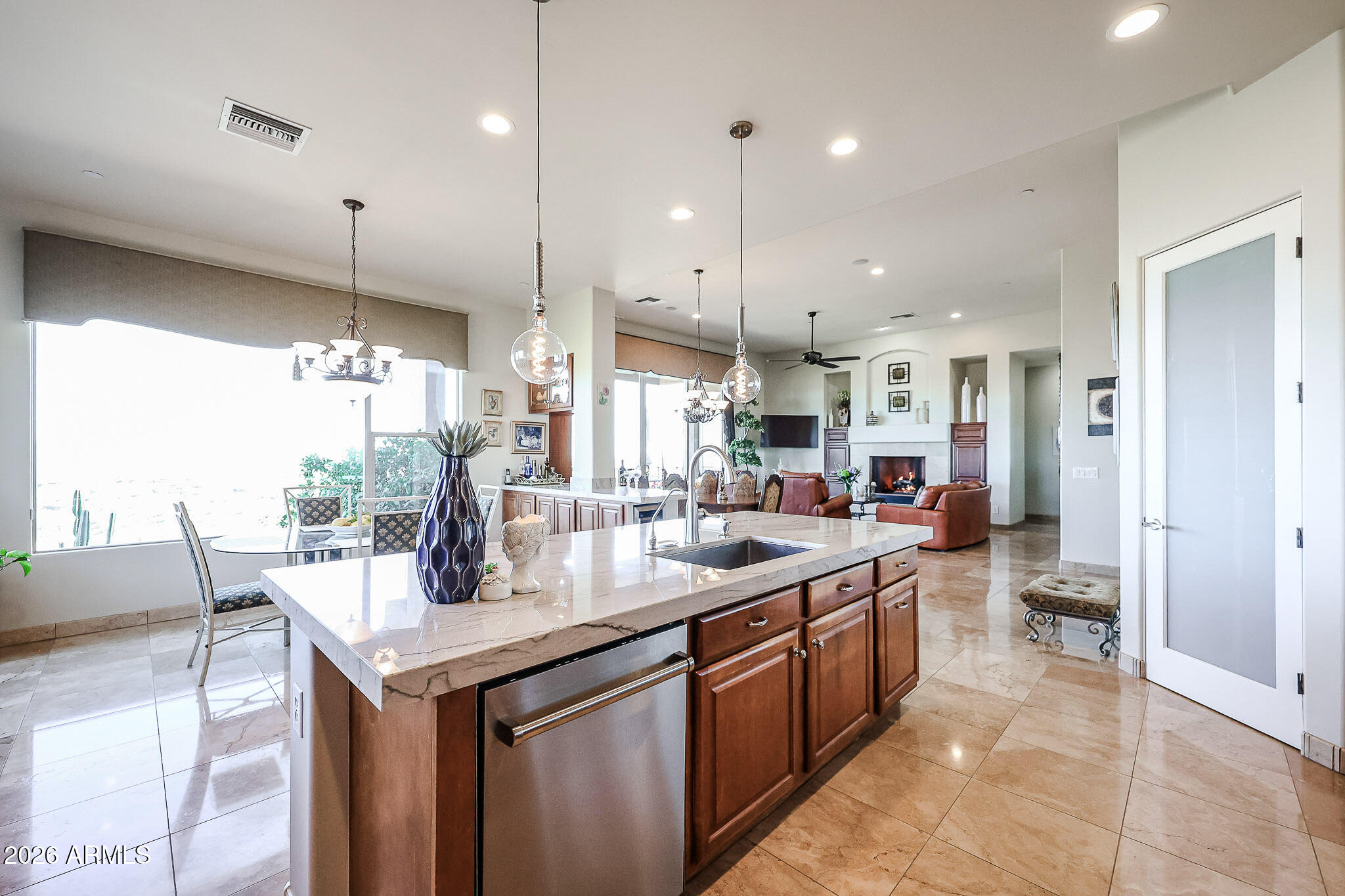 10727 N SKYLINE Drive